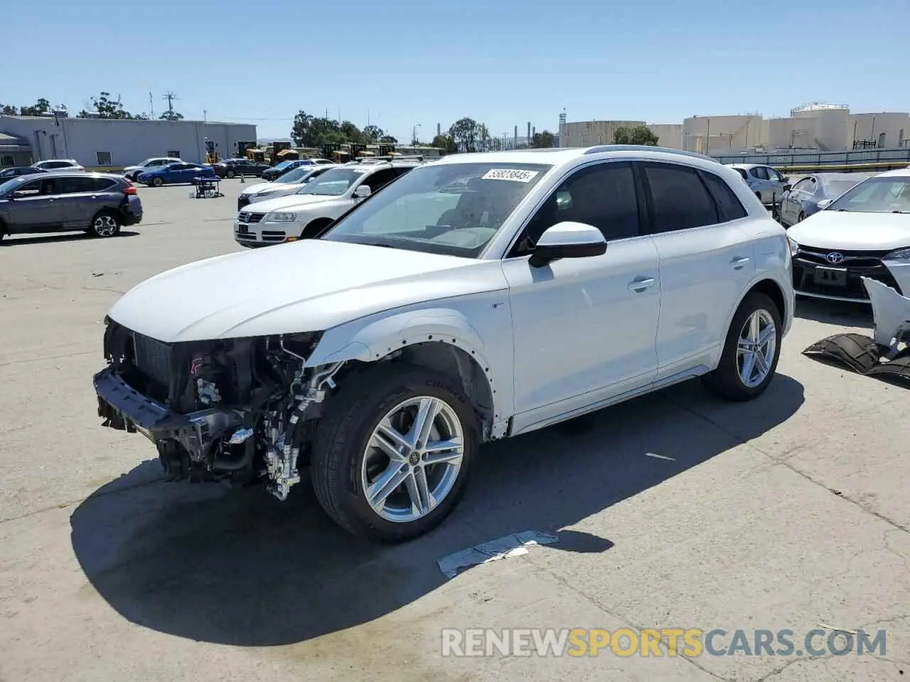 1 Photograph of a damaged car WA1E2AFY2M2129560 AUDI Q5 2021