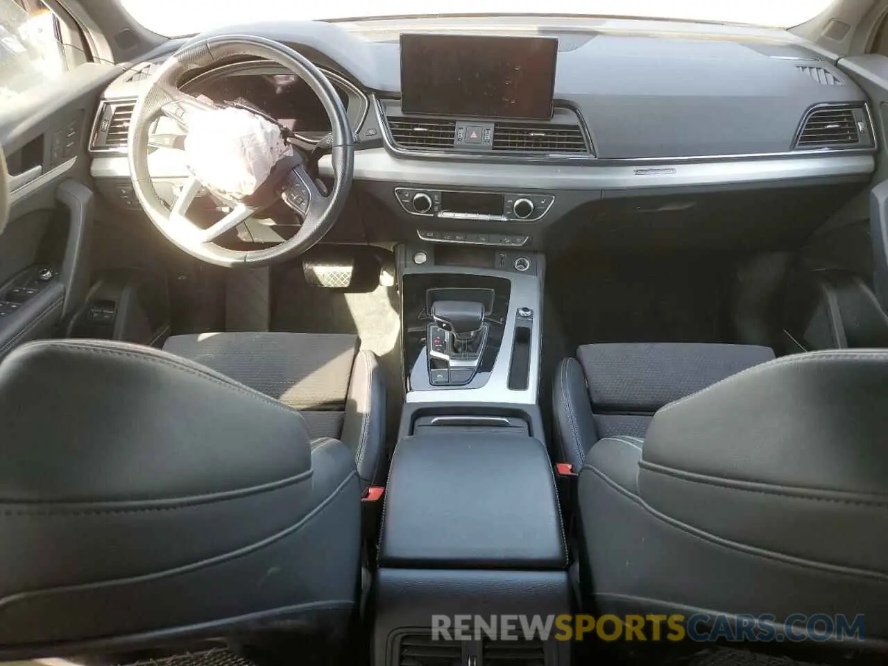 8 Photograph of a damaged car WA1E2AFY3M2137490 AUDI Q5 2021