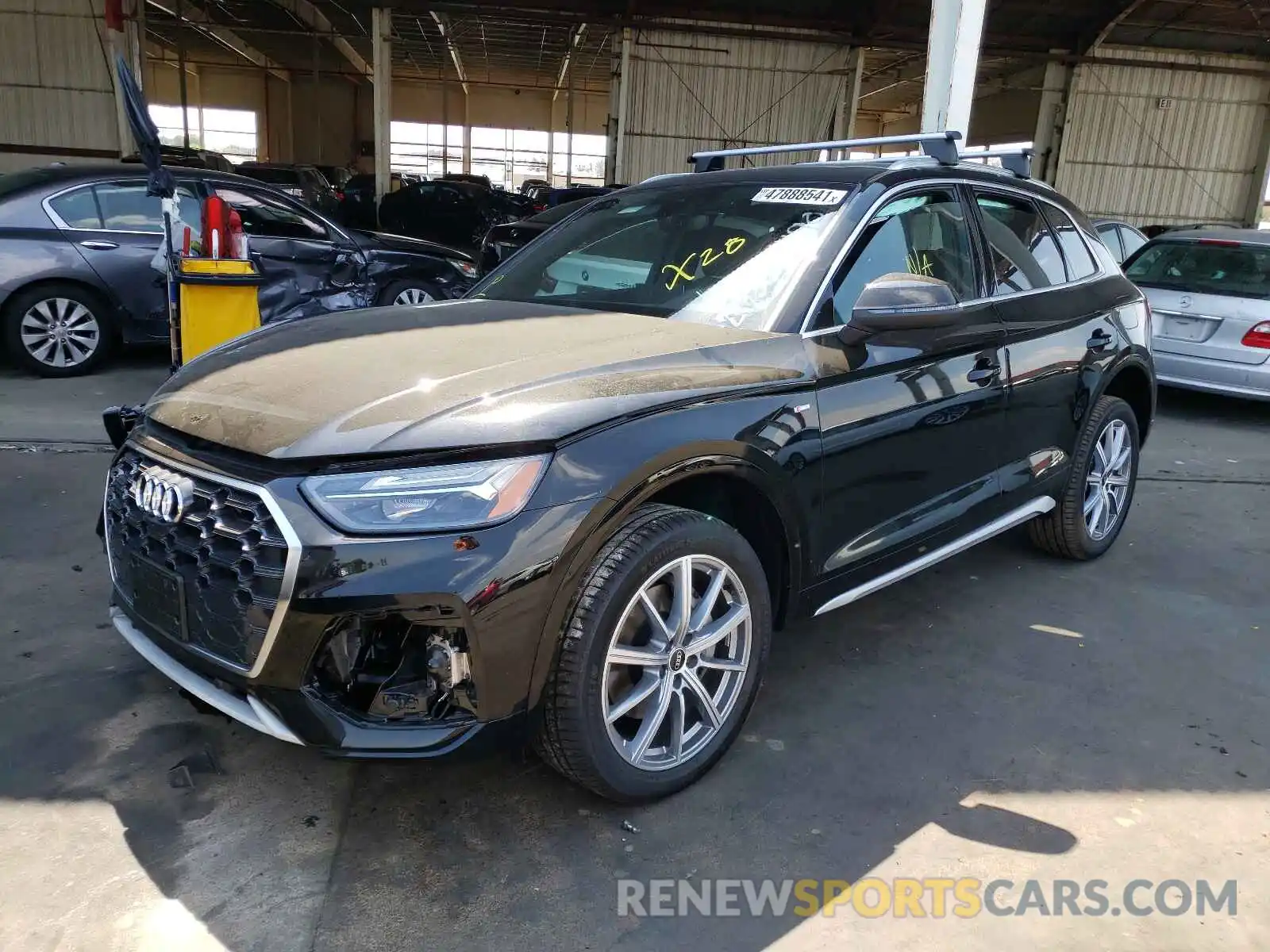 2 Photograph of a damaged car WA1E2AFY4M2061049 AUDI Q5 2021