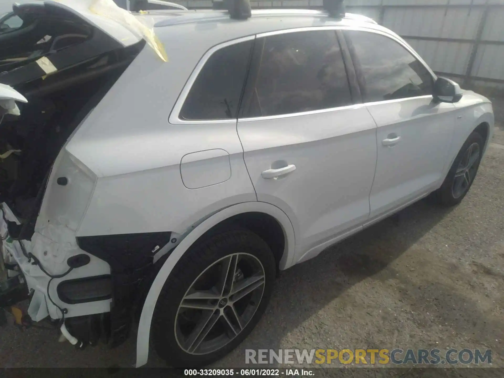 4 Photograph of a damaged car WA1E2AFY5M2141525 AUDI Q5 2021