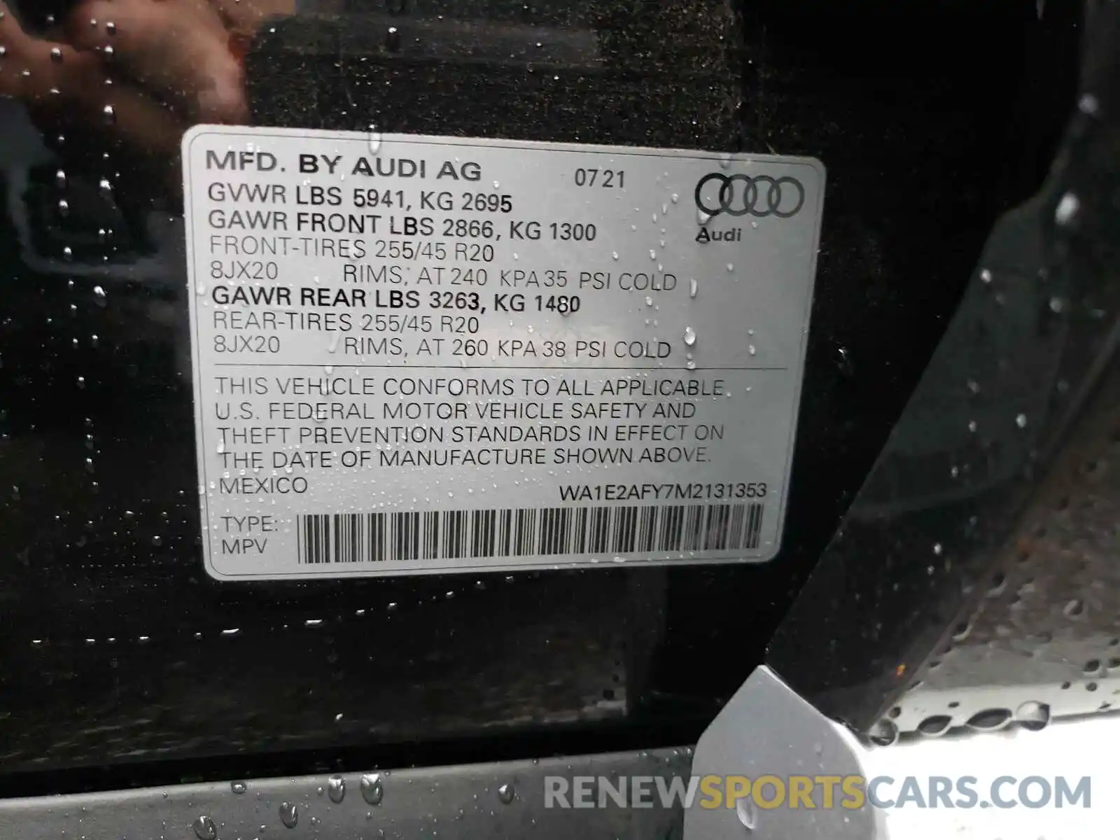 10 Photograph of a damaged car WA1E2AFY7M2131353 AUDI Q5 2021