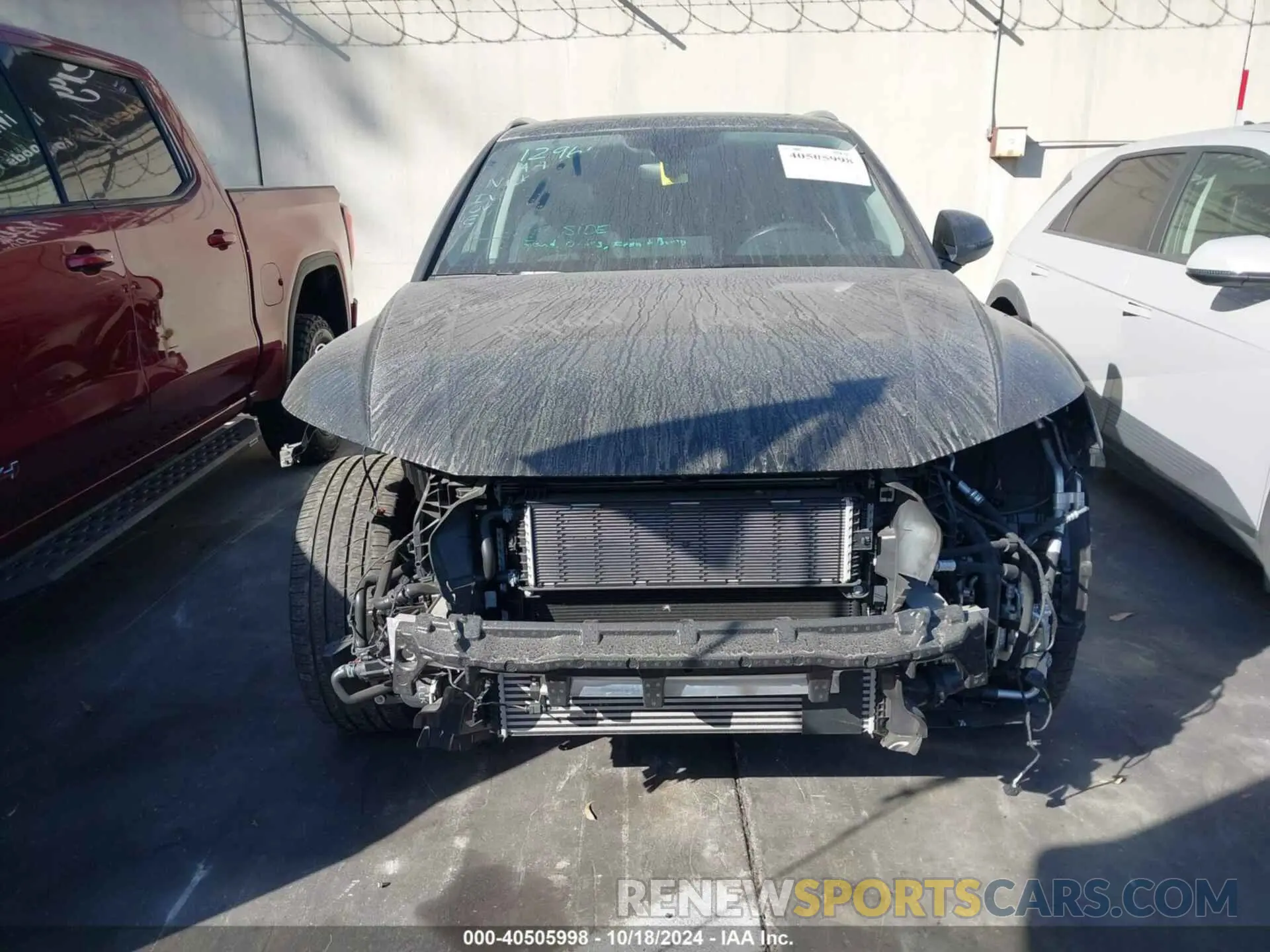 13 Photograph of a damaged car WA1E2AFYXM2103949 AUDI Q5 2021