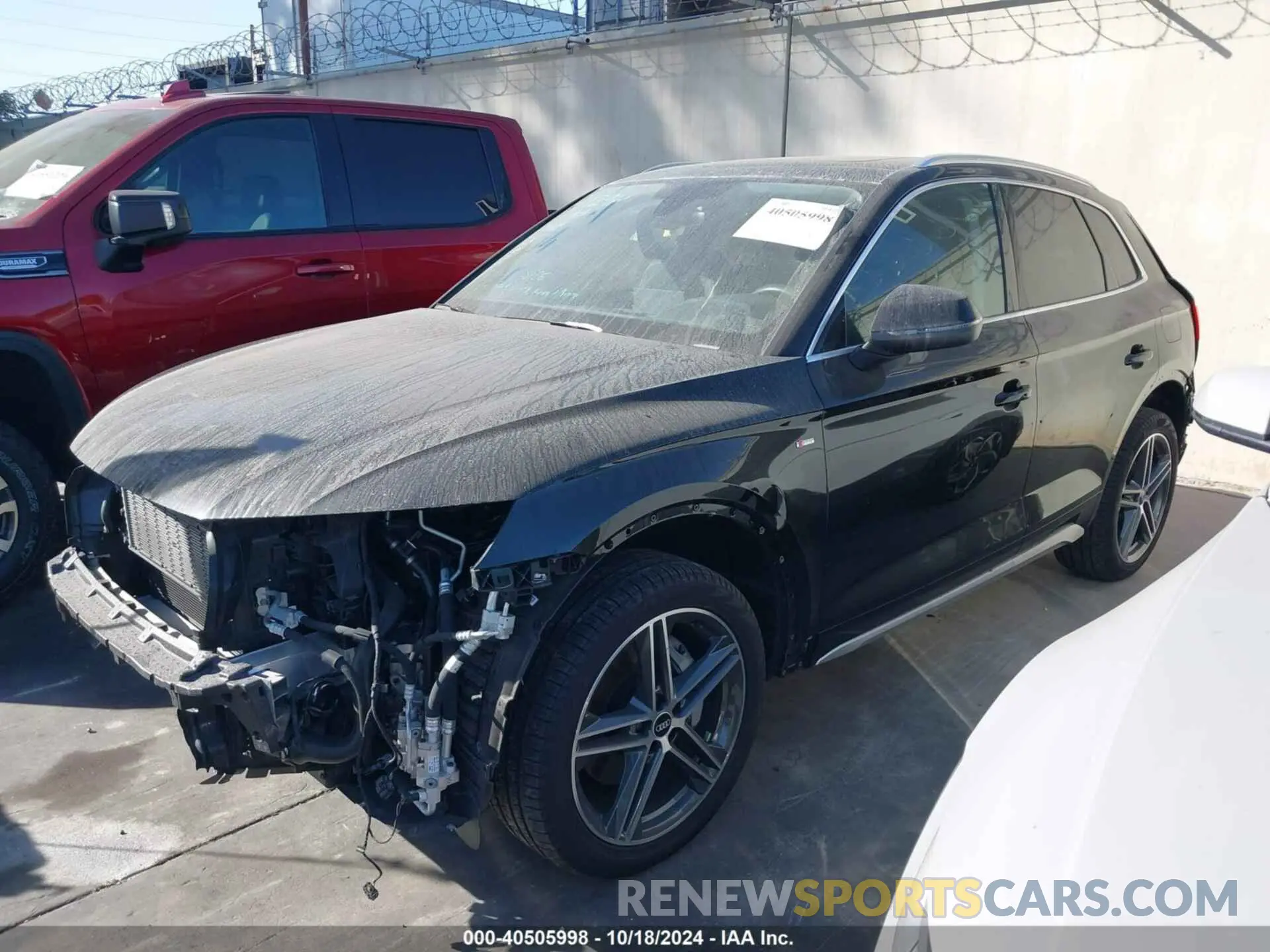 2 Photograph of a damaged car WA1E2AFYXM2103949 AUDI Q5 2021