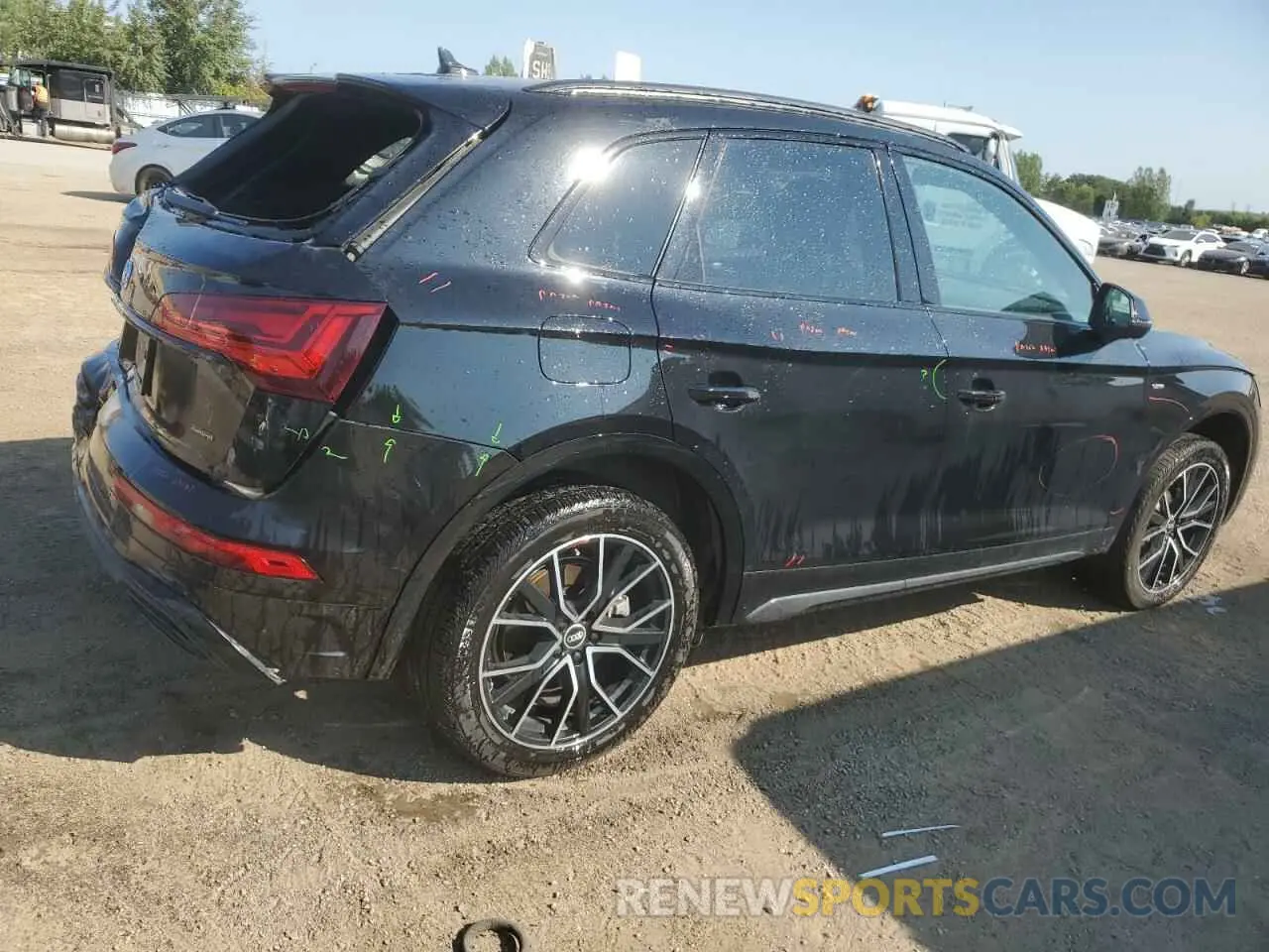 3 Photograph of a damaged car WA1EAAFY2M2095591 AUDI Q5 2021