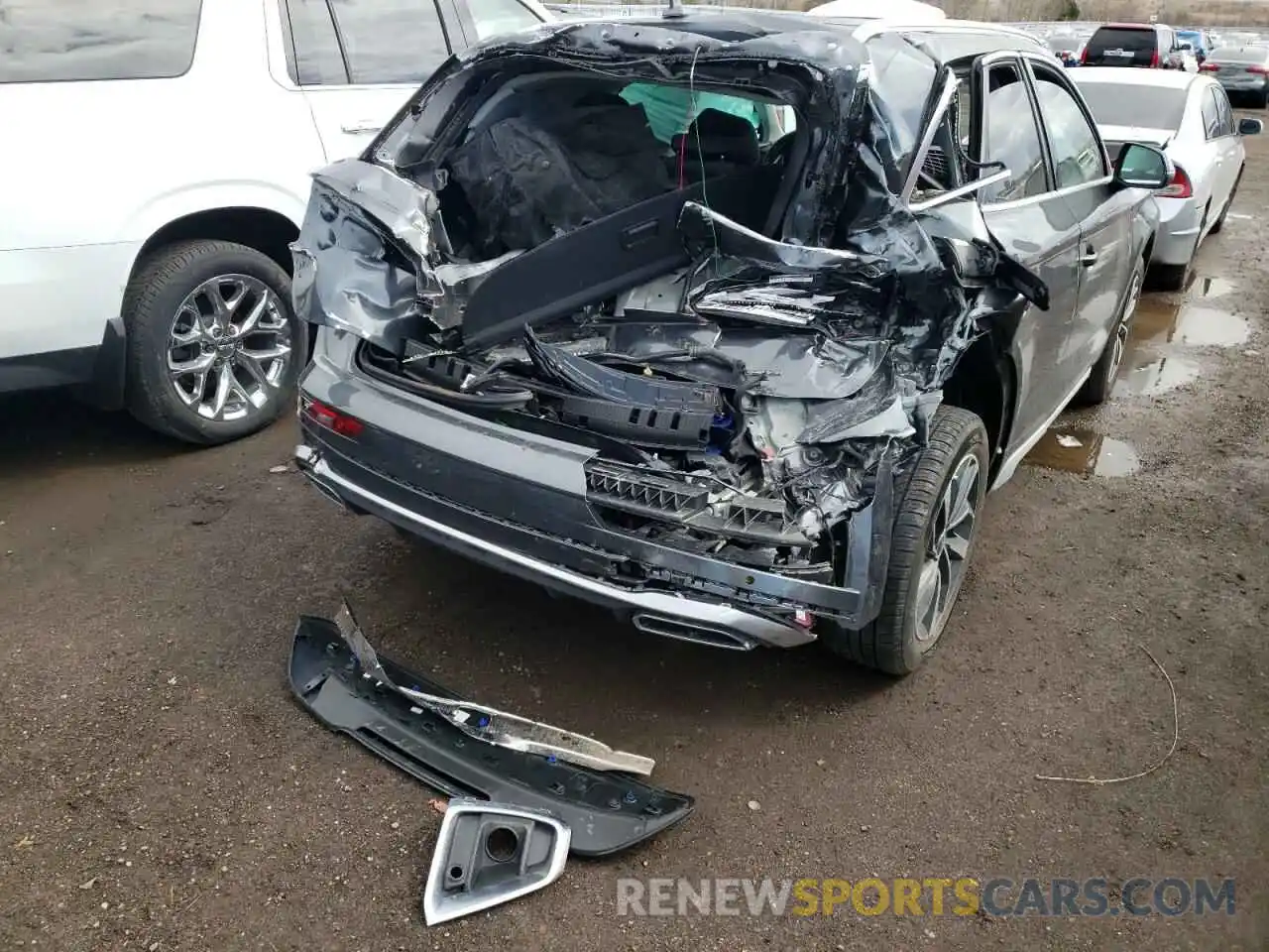 9 Photograph of a damaged car WA1EAAFY7M2107444 AUDI Q5 2021