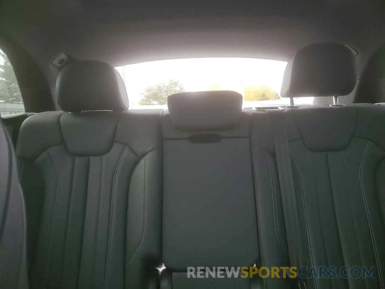 10 Photograph of a damaged car WA1EAAFYXM2066534 AUDI Q5 2021