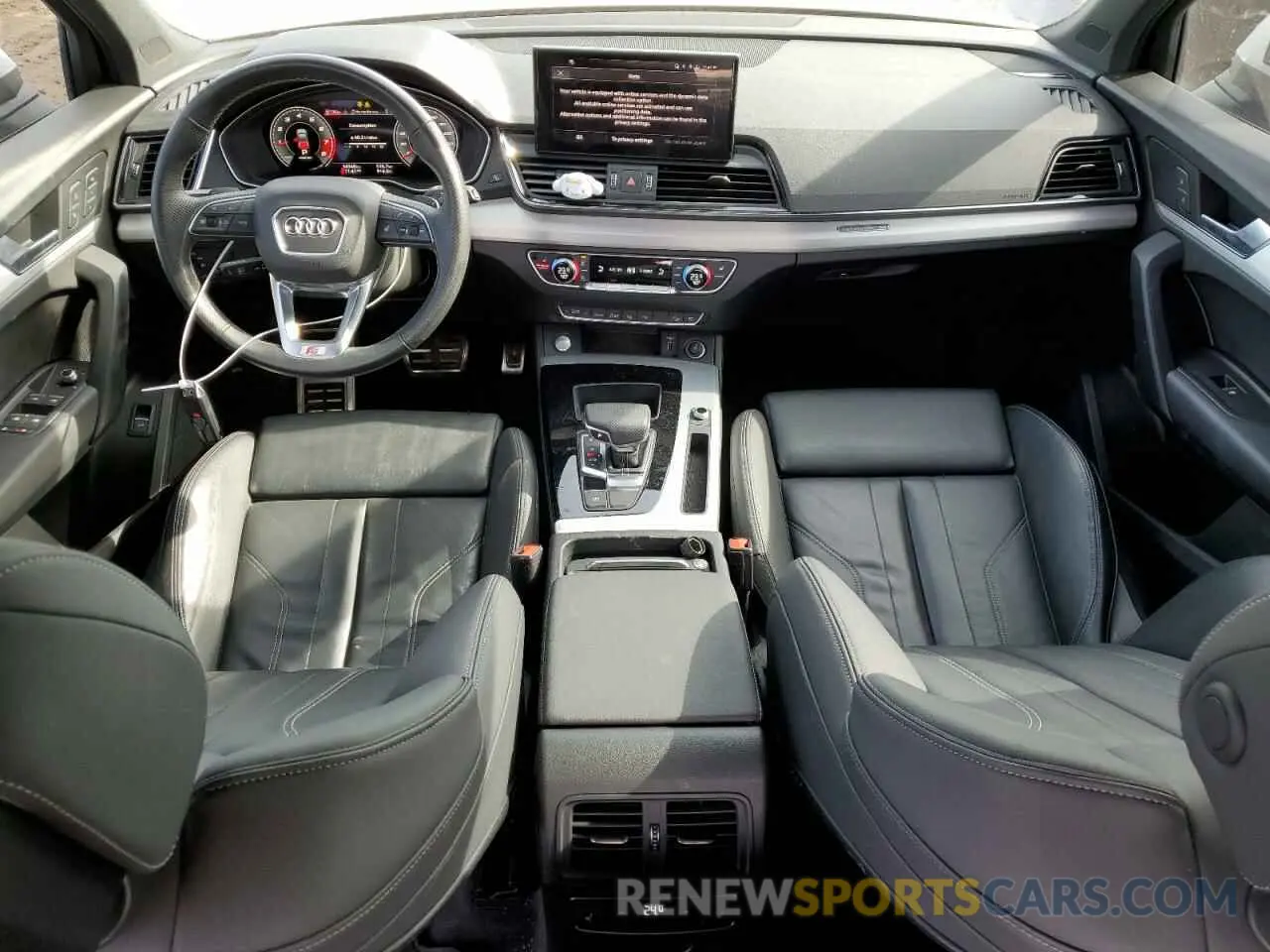 8 Photograph of a damaged car WA1FAAFY7M2047170 AUDI Q5 2021