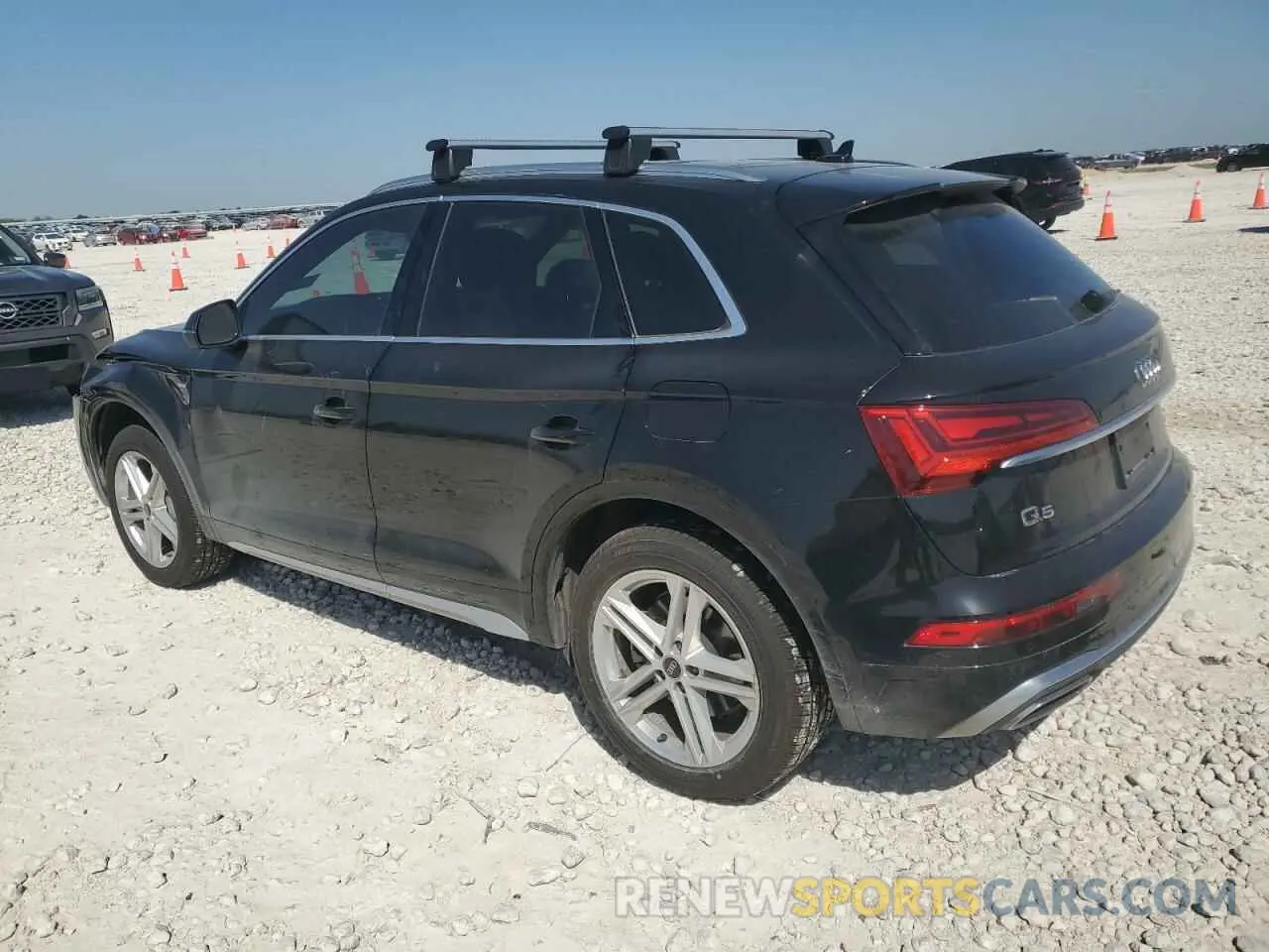 2 Photograph of a damaged car WA1G2AFY1M2042029 AUDI Q5 2021