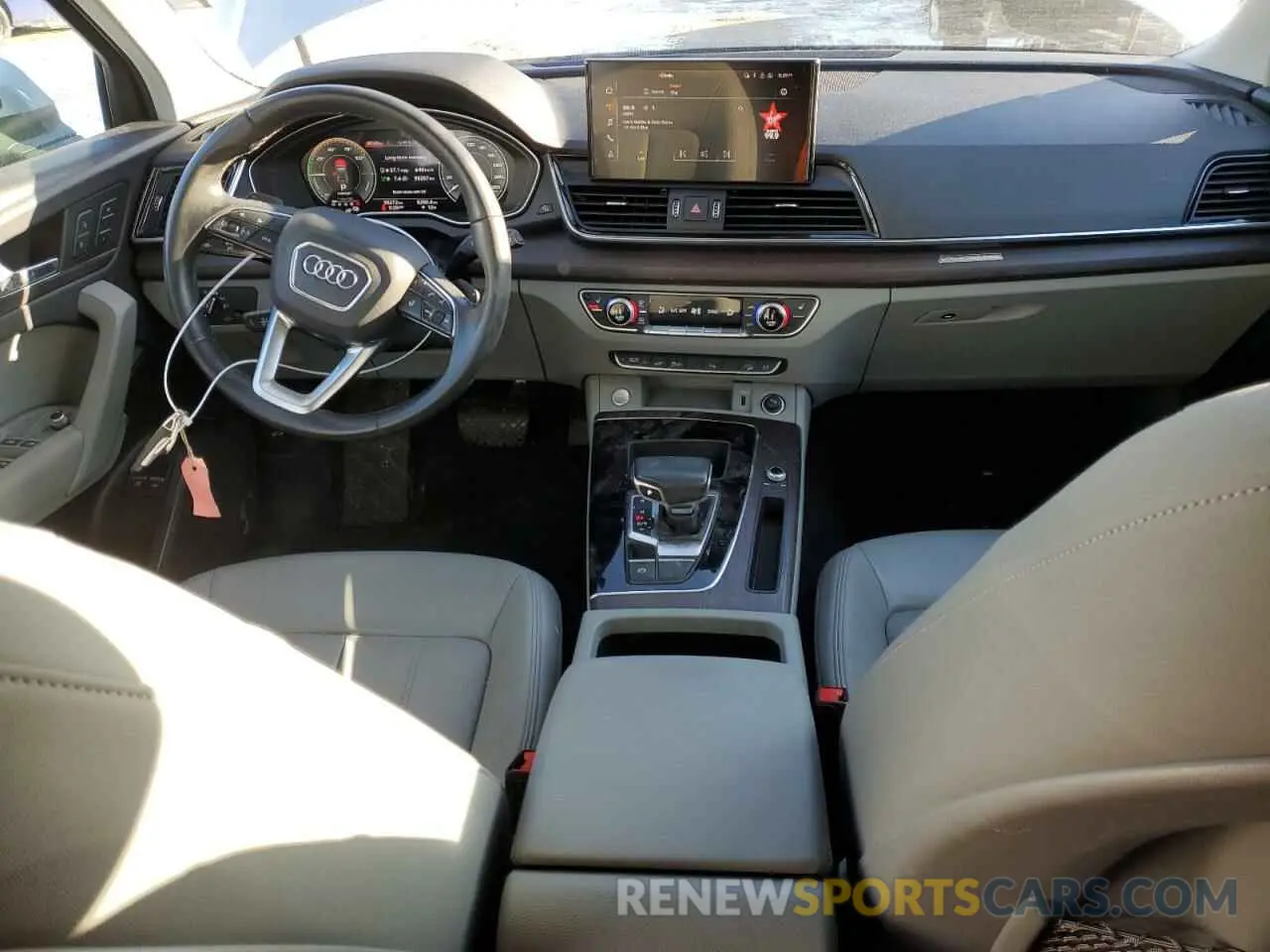 8 Photograph of a damaged car WA1G2AFY9M2048564 AUDI Q5 2021