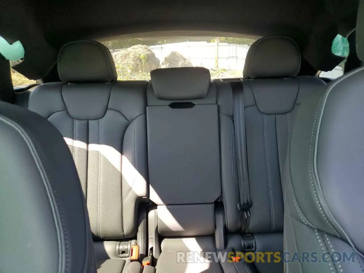 10 Photograph of a damaged car WA15AAFY3N2015510 AUDI Q5 2022