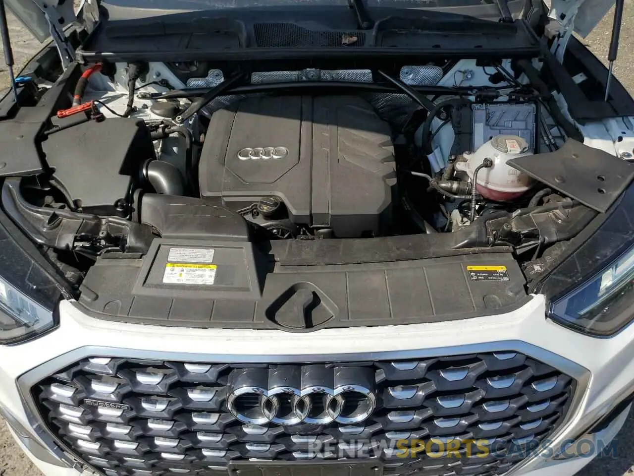 12 Photograph of a damaged car WA15AAFY3N2015510 AUDI Q5 2022