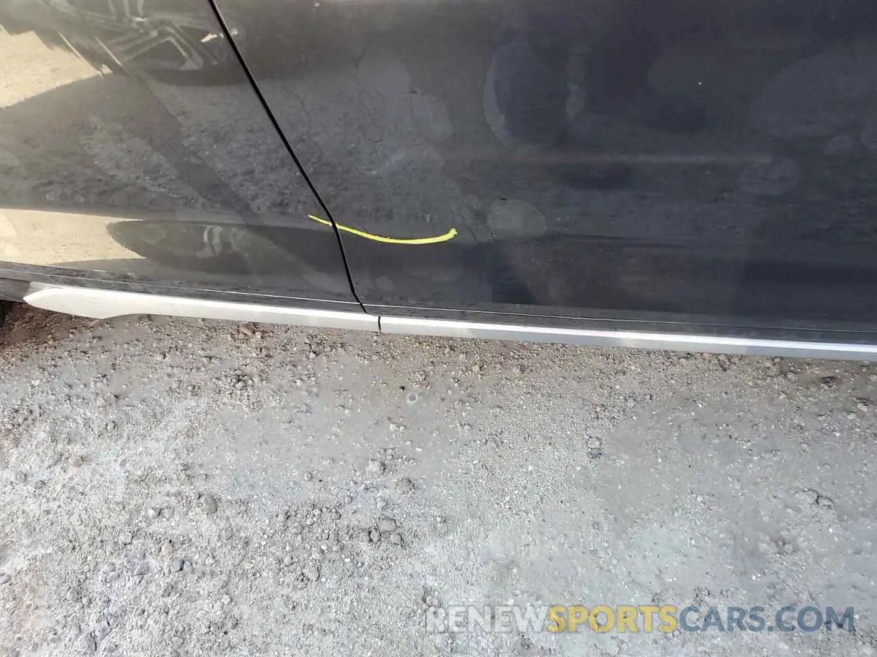 13 Photograph of a damaged car WA15AAFY4N2115034 AUDI Q5 2022