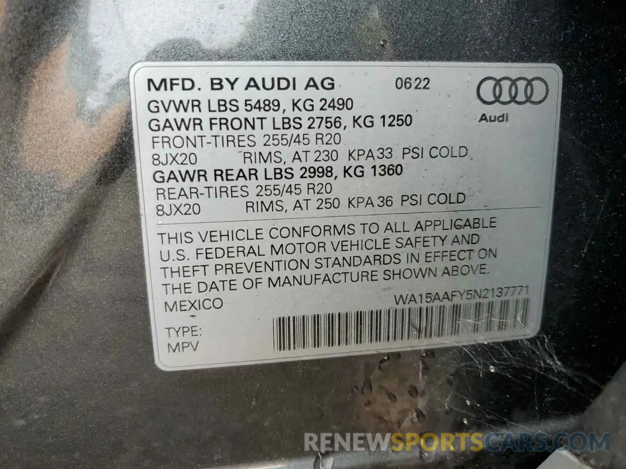 13 Photograph of a damaged car WA15AAFY5N2137771 AUDI Q5 2022