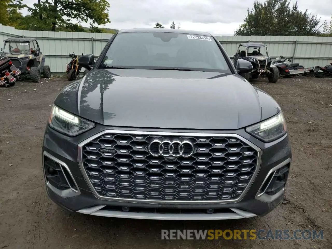5 Photograph of a damaged car WA15AAFY5N2137771 AUDI Q5 2022