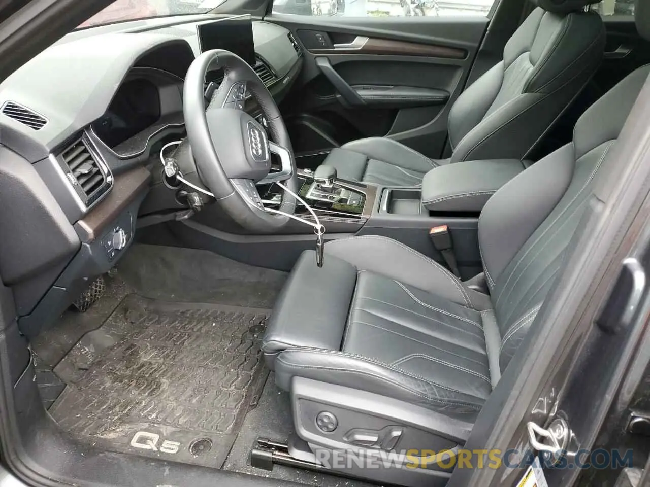 7 Photograph of a damaged car WA15AAFY5N2137771 AUDI Q5 2022