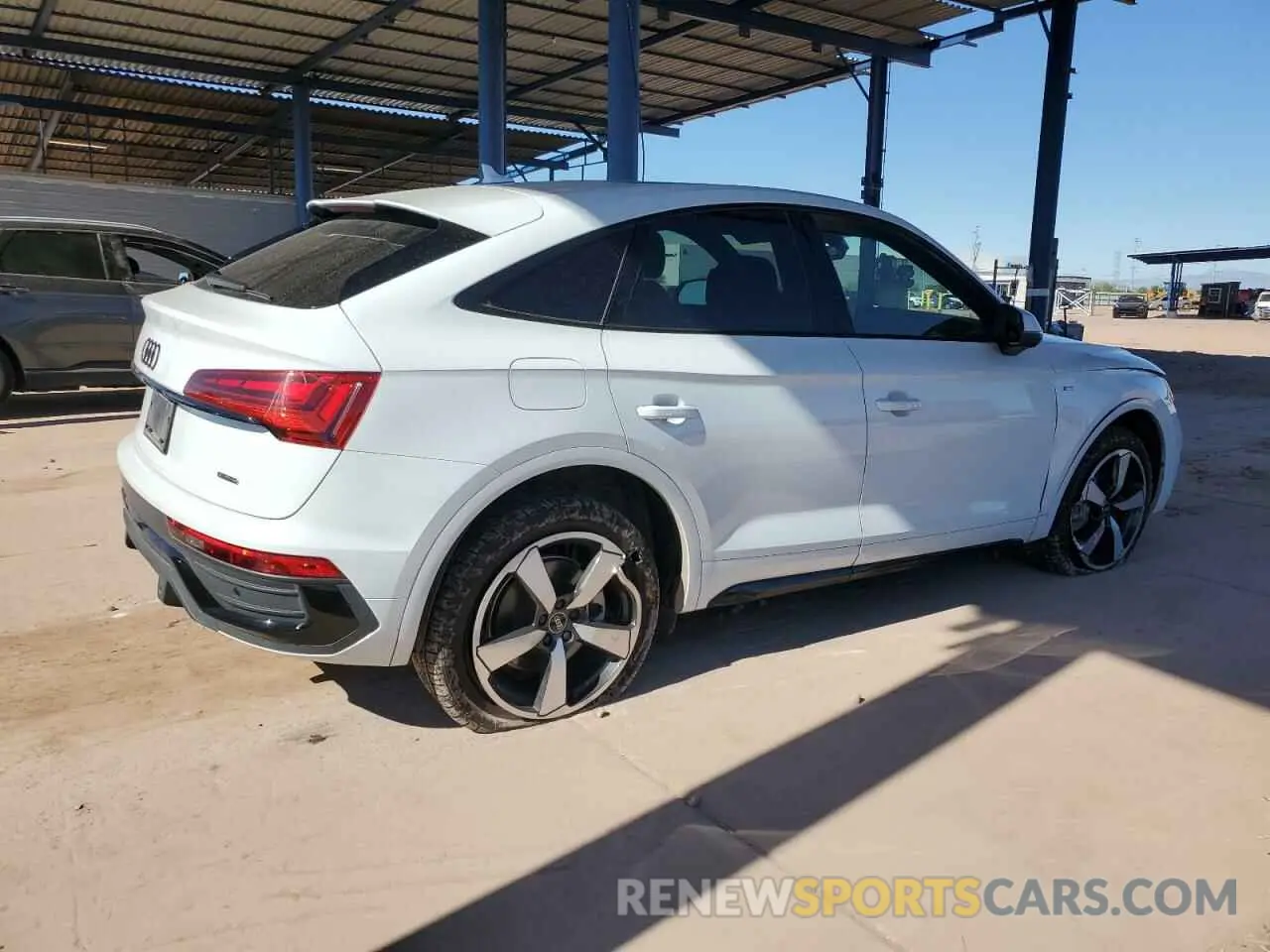 3 Photograph of a damaged car WA15AAFY7N2114542 AUDI Q5 2022