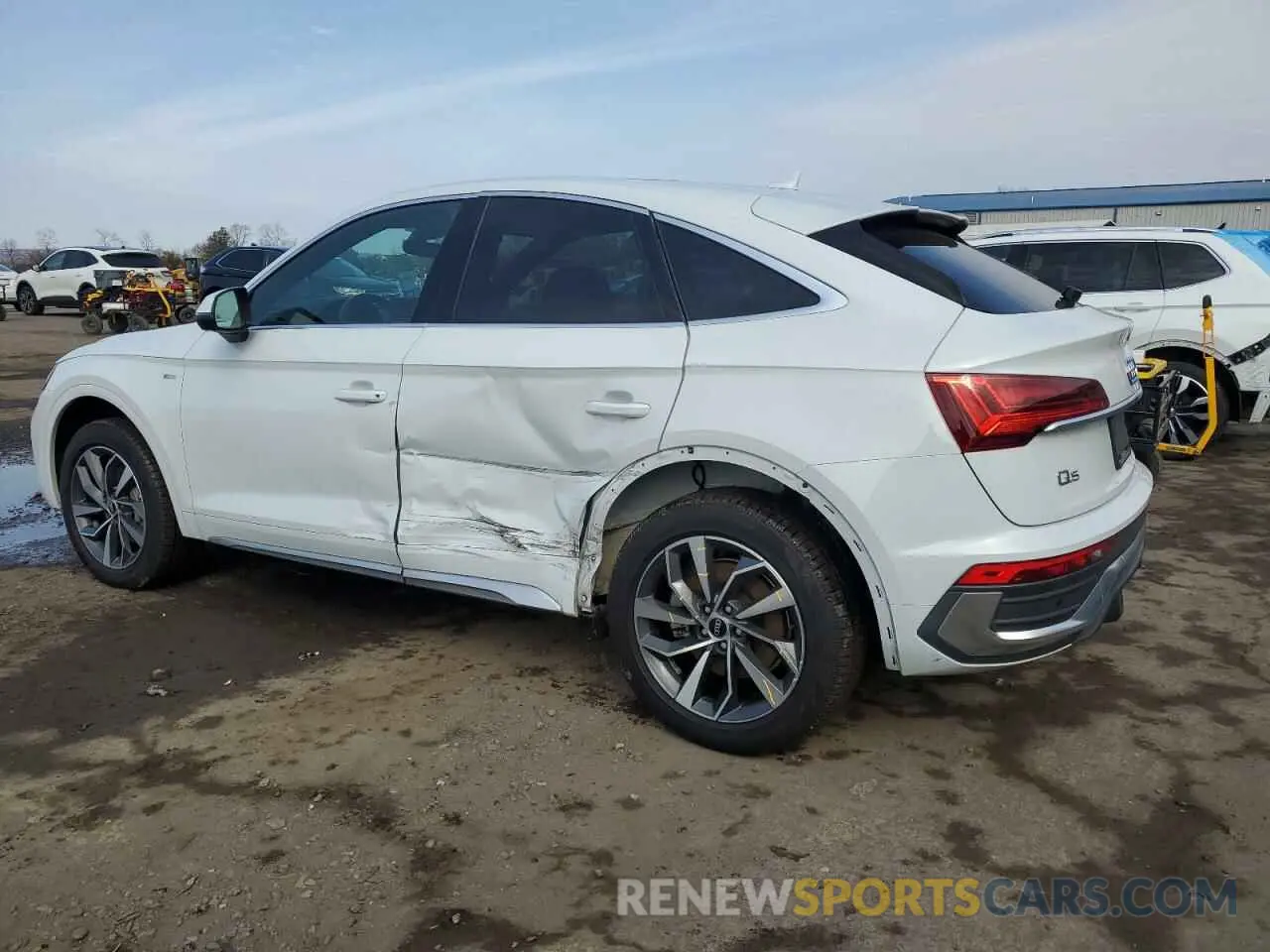 2 Photograph of a damaged car WA15AAFYXN2028822 AUDI Q5 2022