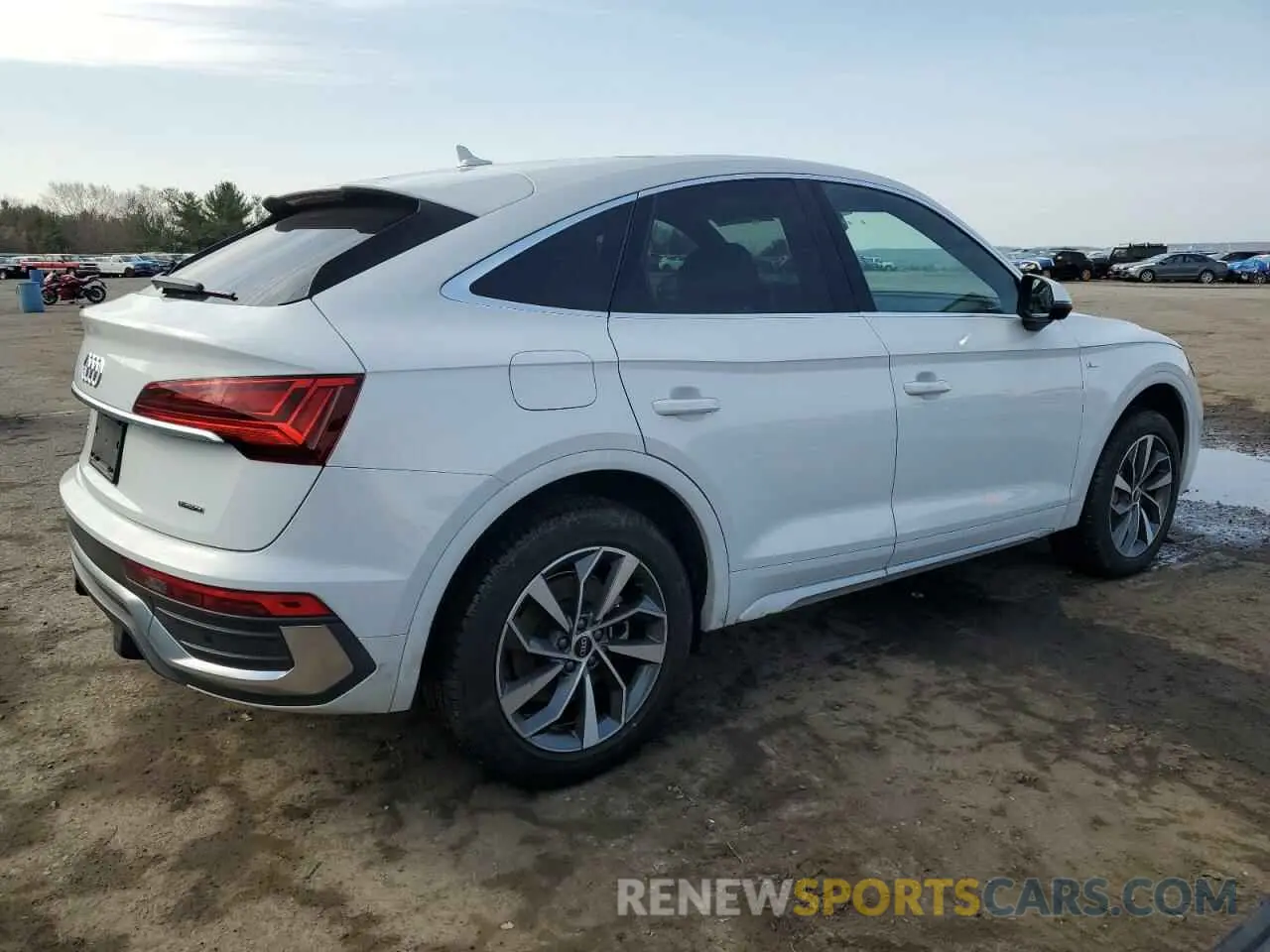 3 Photograph of a damaged car WA15AAFYXN2028822 AUDI Q5 2022