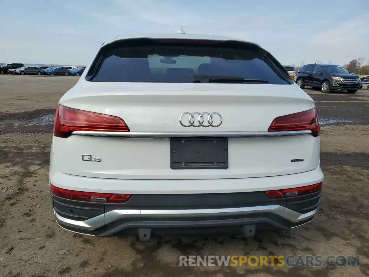6 Photograph of a damaged car WA15AAFYXN2028822 AUDI Q5 2022