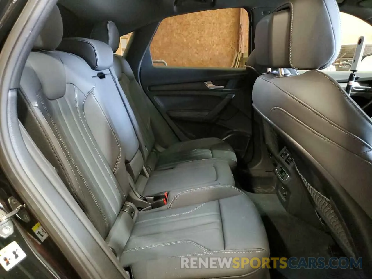 11 Photograph of a damaged car WA15ABFY4N2105772 AUDI Q5 2022