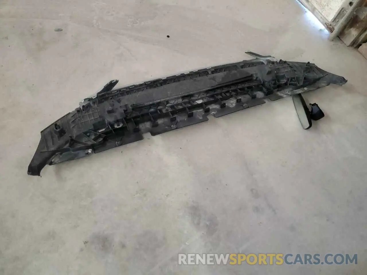 13 Photograph of a damaged car WA15ABFY4N2105772 AUDI Q5 2022