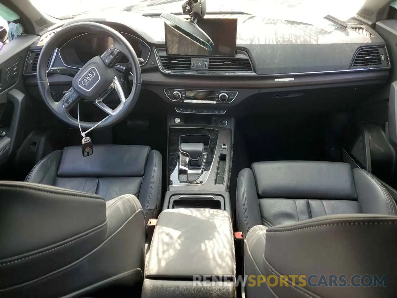 8 Photograph of a damaged car WA15ABFYXN2084829 AUDI Q5 2022