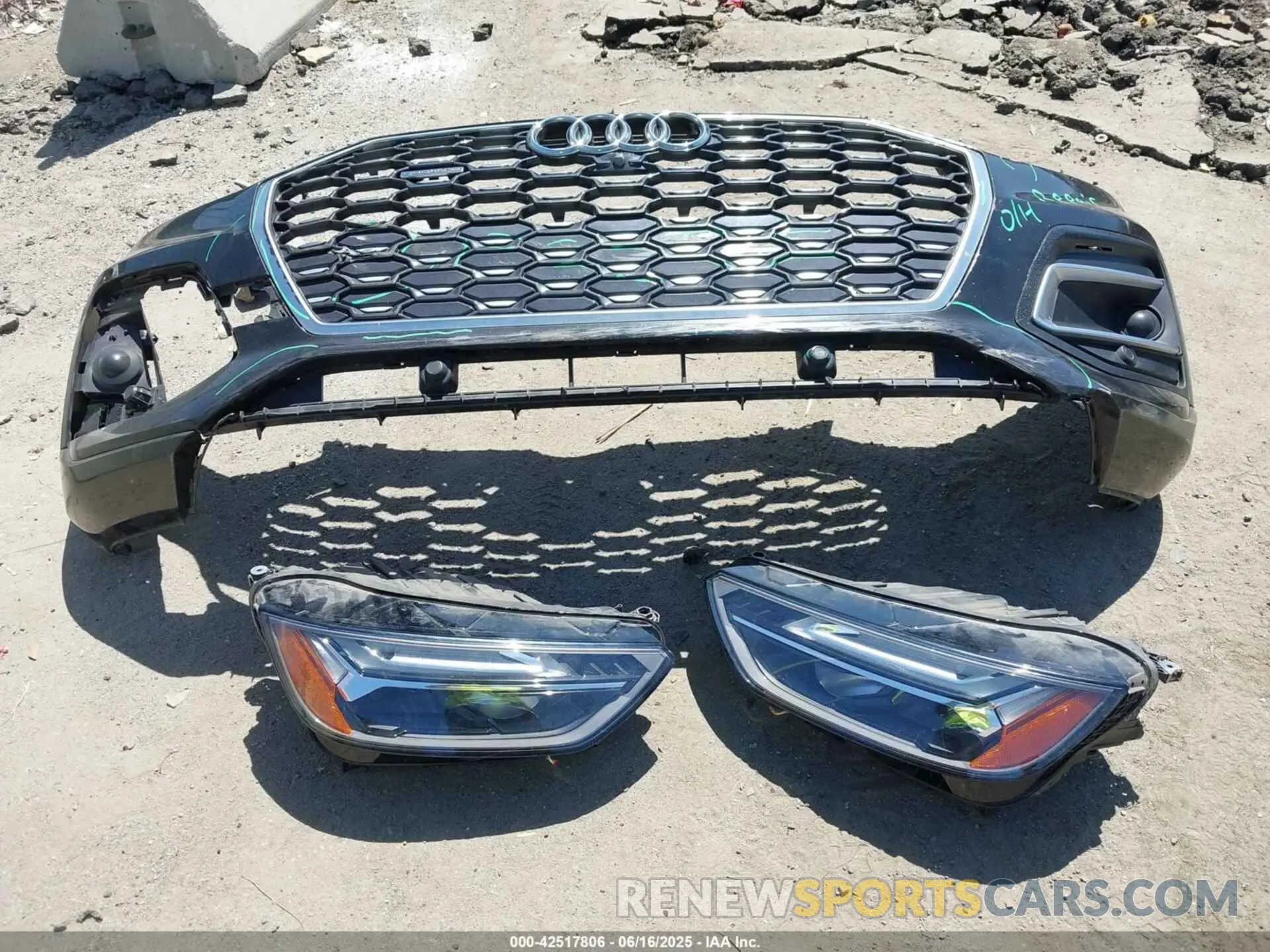 12 Photograph of a damaged car WA1ABAFY7N2112849 AUDI Q5 2022