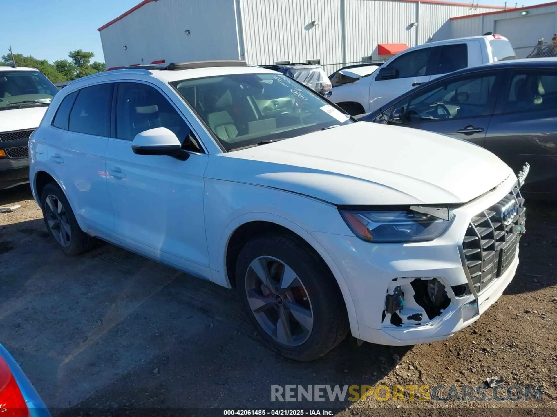 1 Photograph of a damaged car WA1BBAFY0N2078094 AUDI Q5 2022