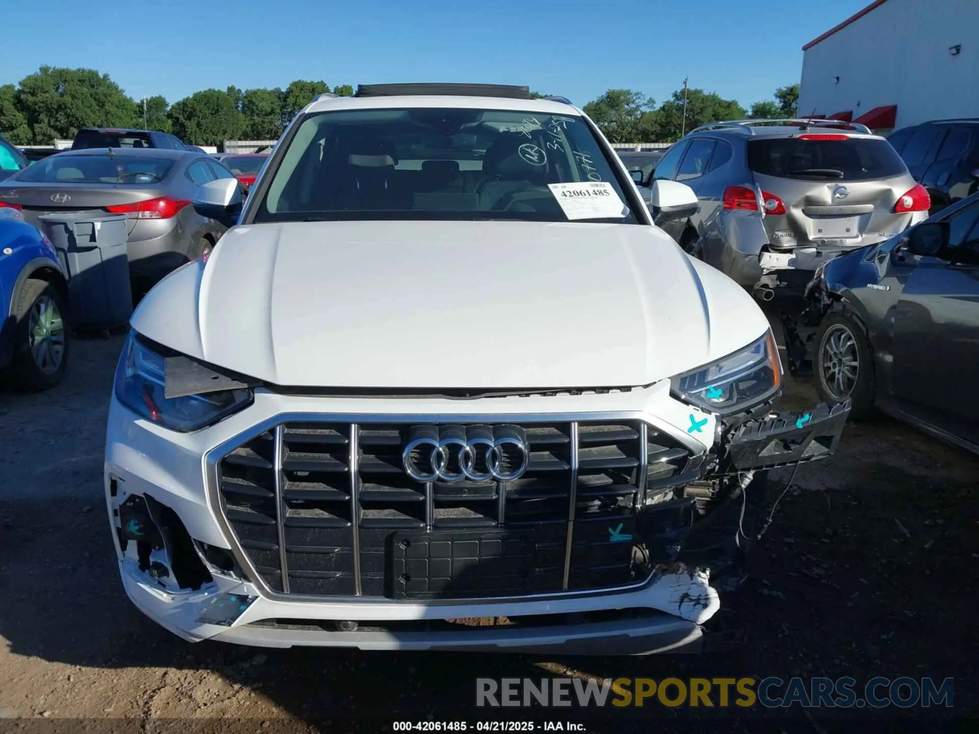 12 Photograph of a damaged car WA1BBAFY0N2078094 AUDI Q5 2022