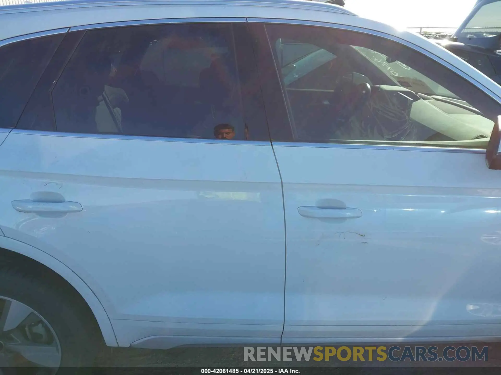 13 Photograph of a damaged car WA1BBAFY0N2078094 AUDI Q5 2022