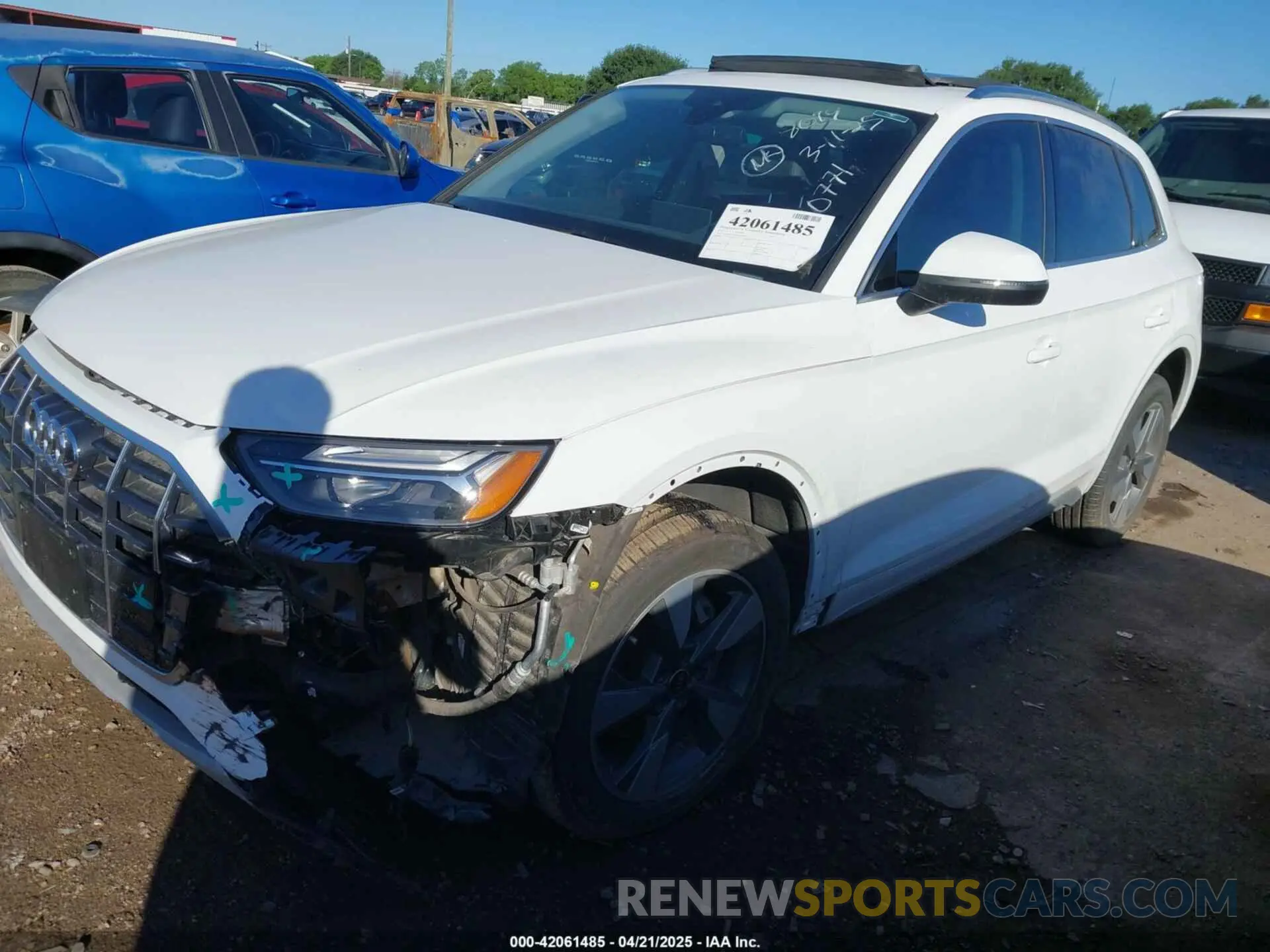 2 Photograph of a damaged car WA1BBAFY0N2078094 AUDI Q5 2022