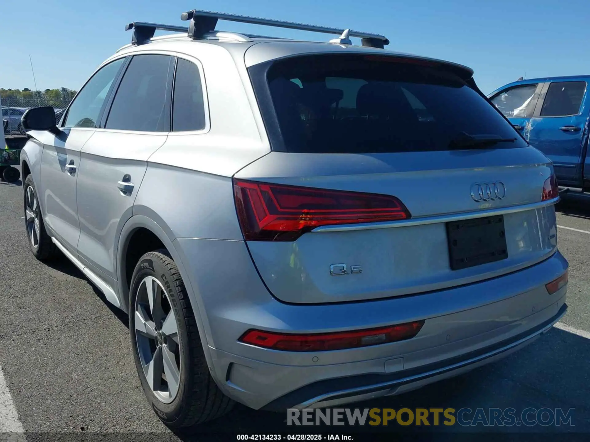 3 Photograph of a damaged car WA1BBAFY4N2133064 AUDI Q5 2022