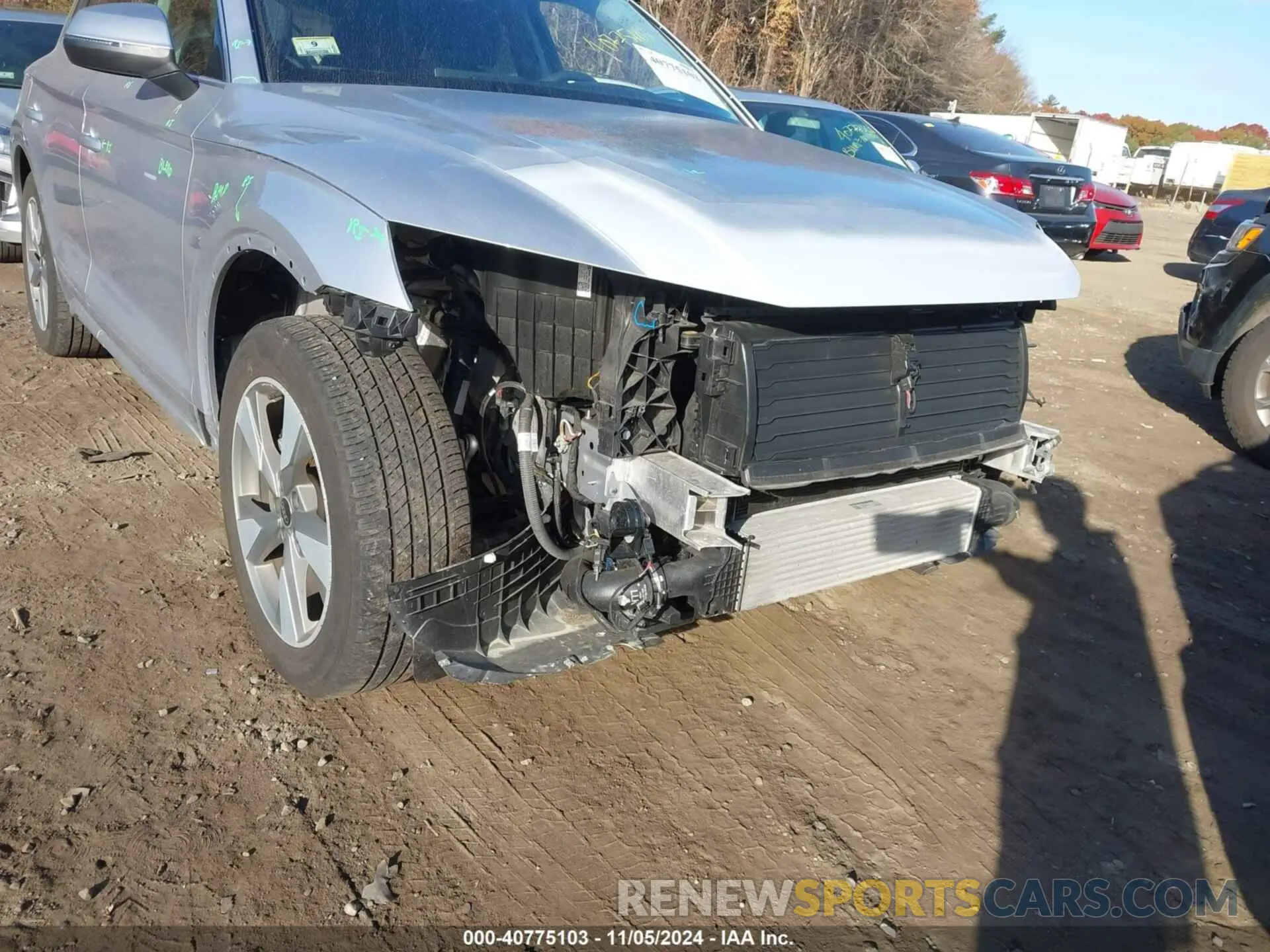 19 Photograph of a damaged car WA1BBAFY9N2079793 AUDI Q5 2022