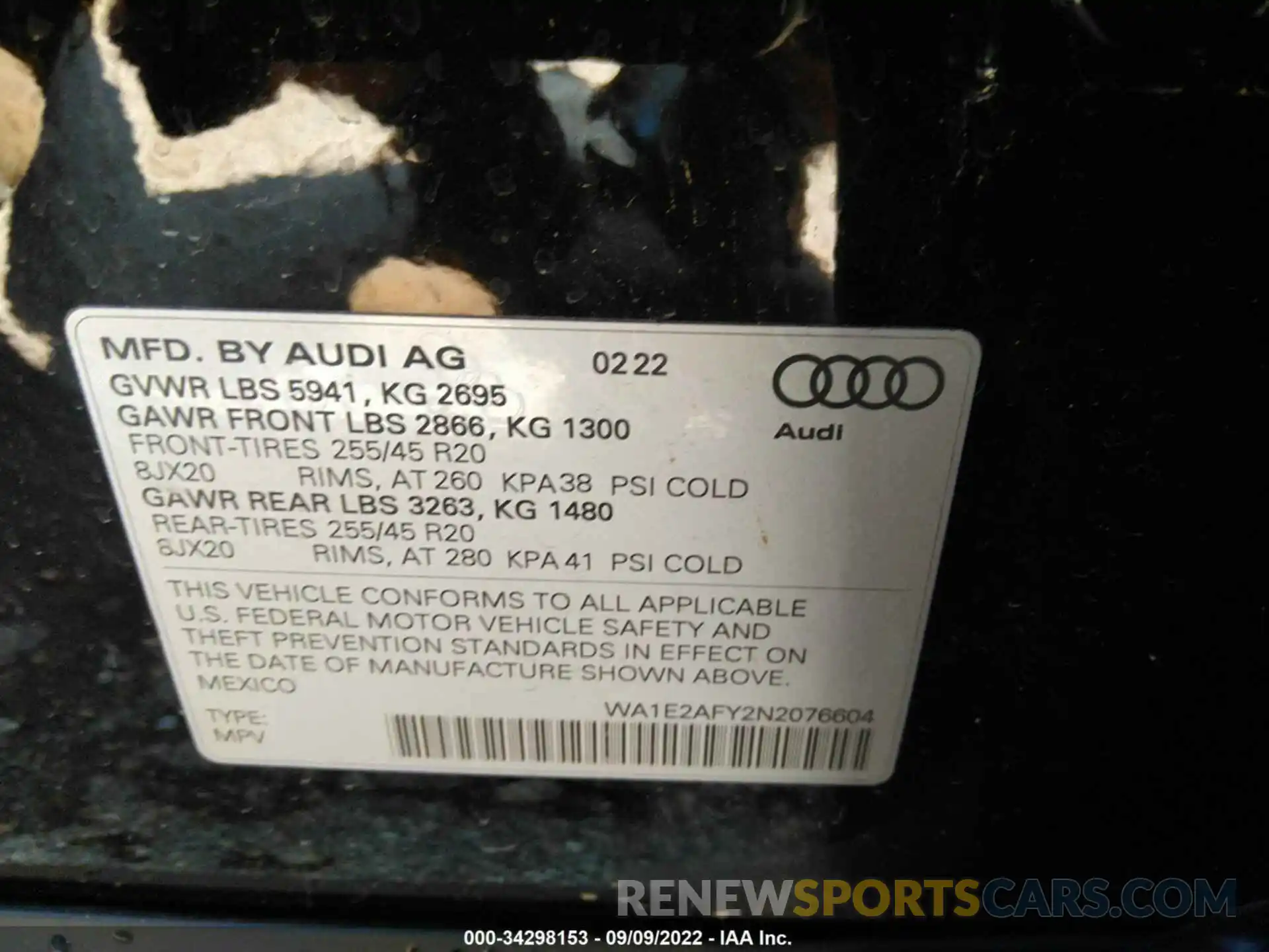 9 Photograph of a damaged car WA1E2AFY2N2076604 AUDI Q5 2022