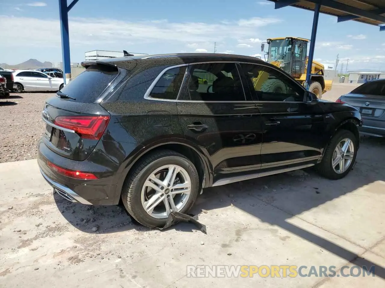 3 Photograph of a damaged car WA1E2AFY3N2086154 AUDI Q5 2022
