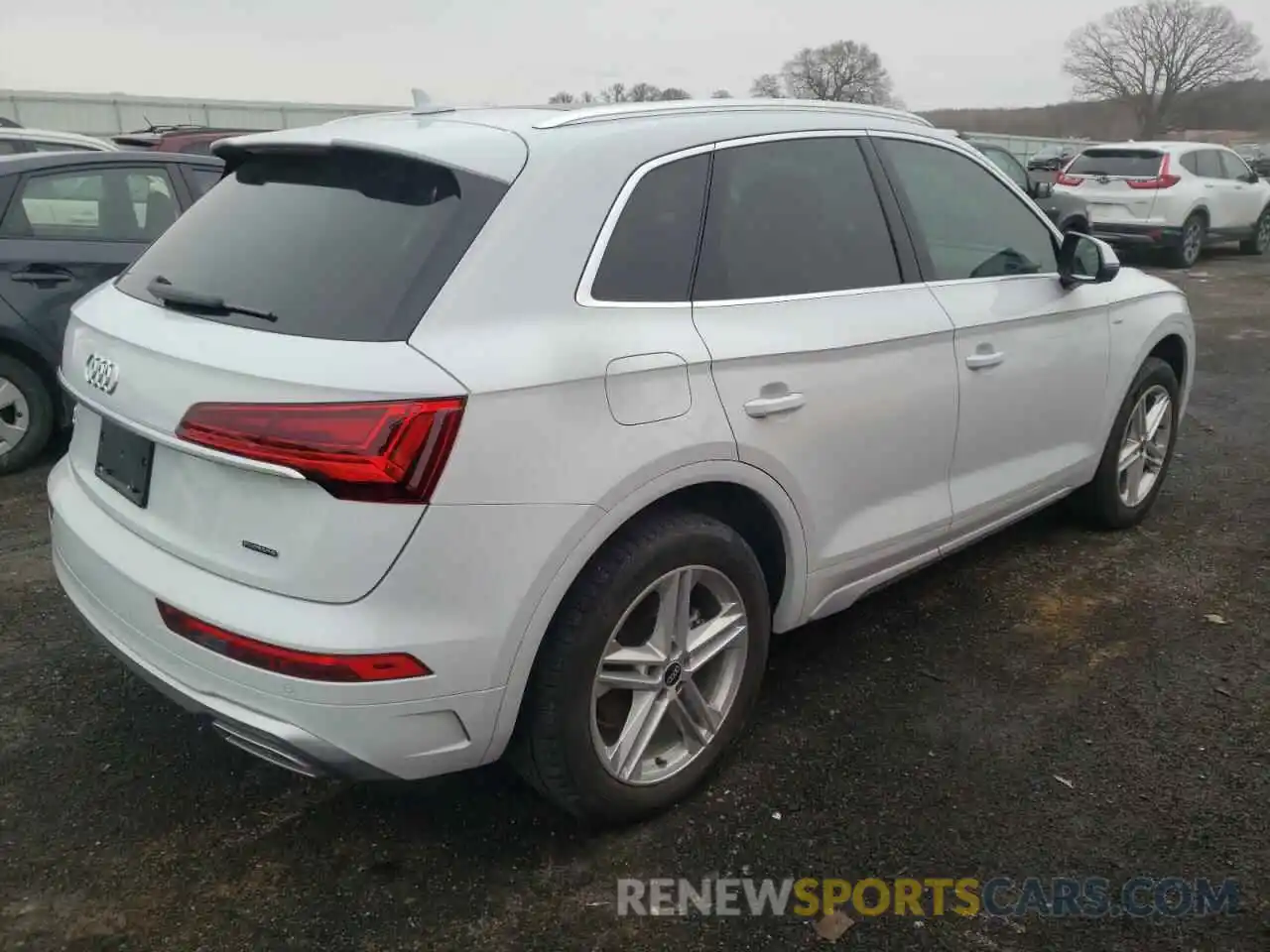 4 Photograph of a damaged car WA1E2AFY4N2017960 AUDI Q5 2022