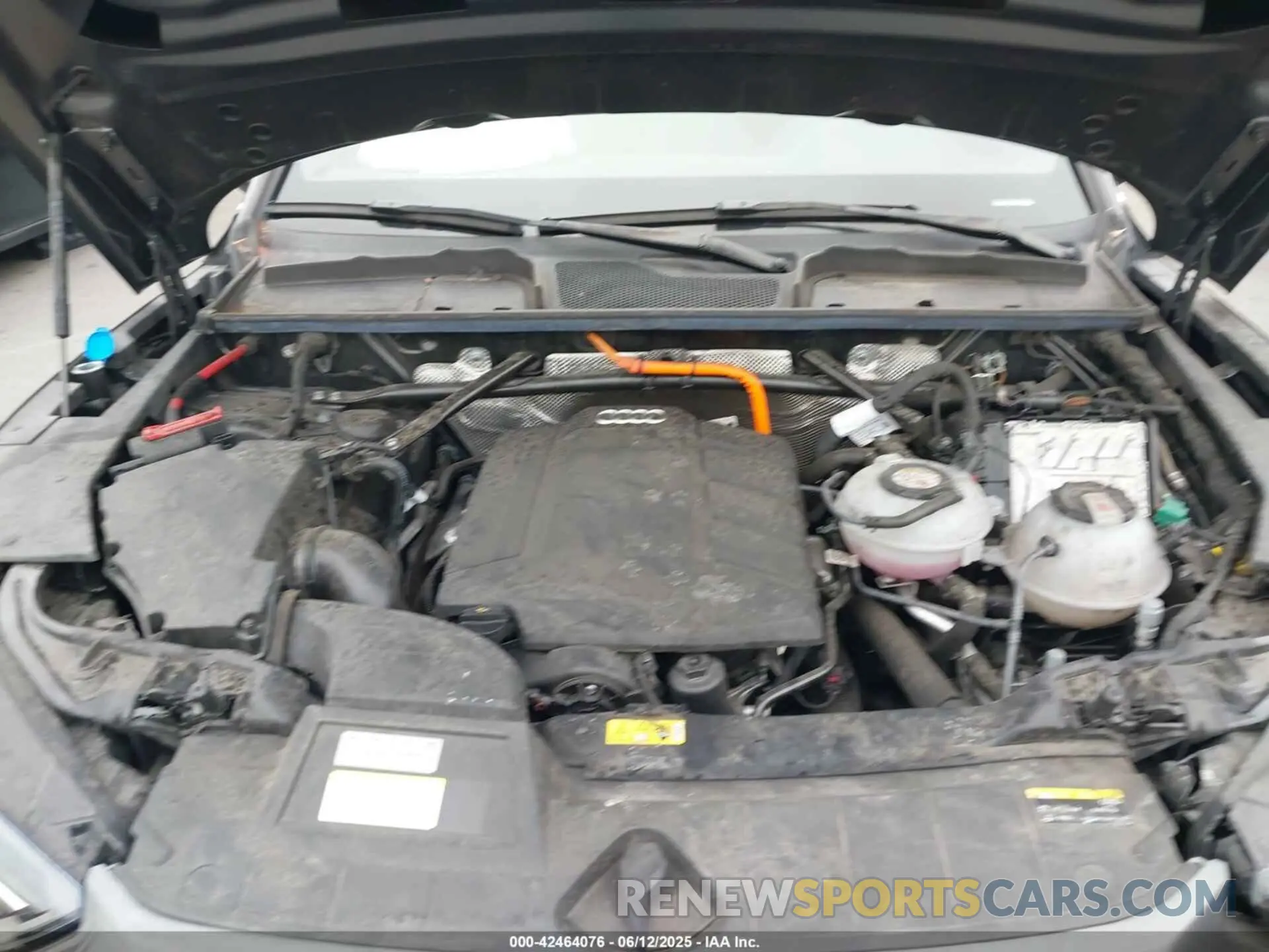10 Photograph of a damaged car WA1E2AFY4N2097860 AUDI Q5 2022