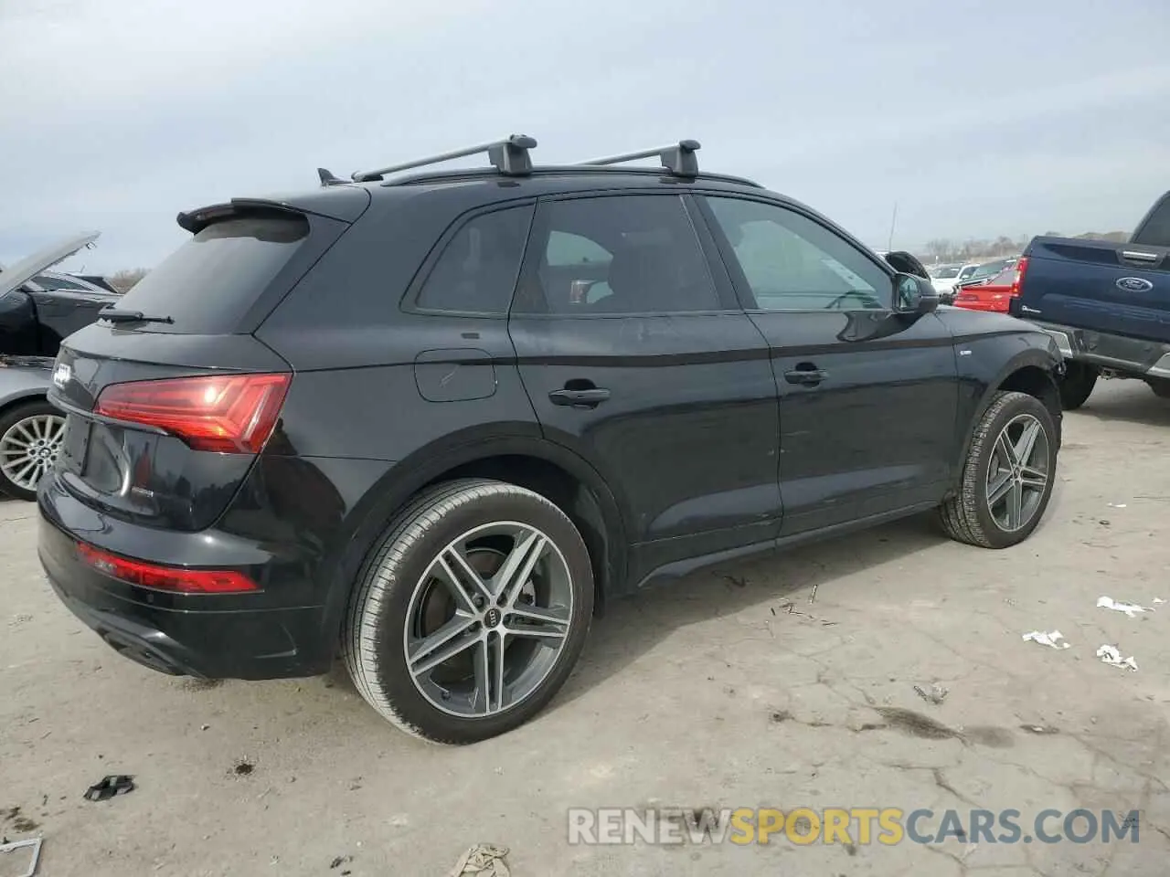 3 Photograph of a damaged car WA1E2AFY6N2076945 AUDI Q5 2022