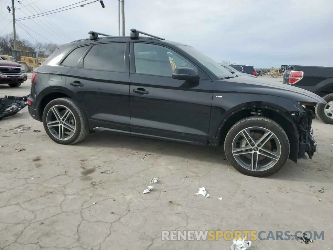 4 Photograph of a damaged car WA1E2AFY6N2076945 AUDI Q5 2022