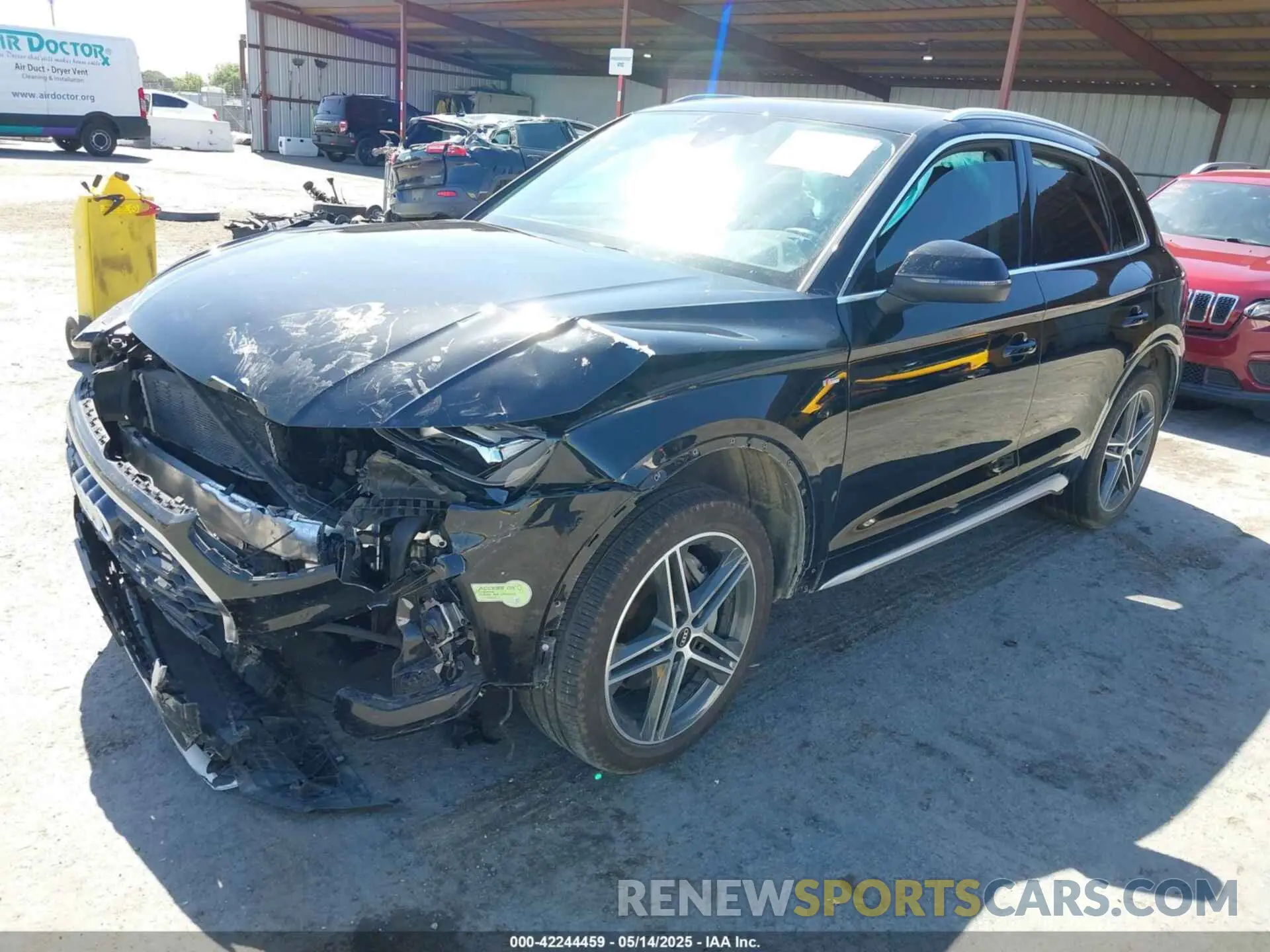 2 Photograph of a damaged car WA1E2AFYXN2014254 AUDI Q5 2022