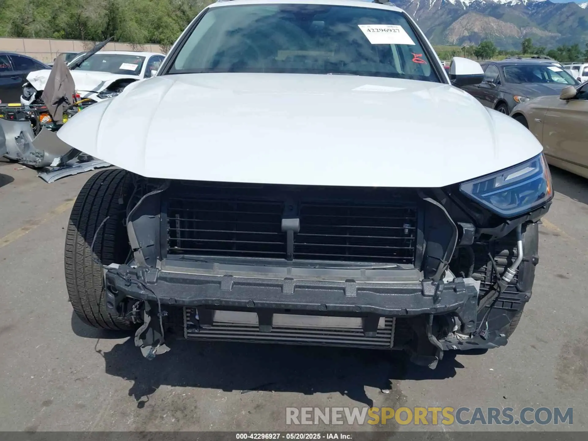 6 Photograph of a damaged car WA1EAAFY0N2021054 AUDI Q5 2022