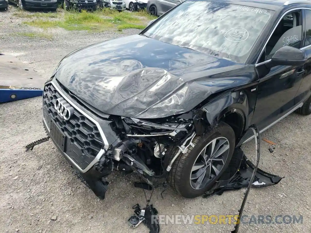 9 Photograph of a damaged car WA1EAAFY0N2040767 AUDI Q5 2022