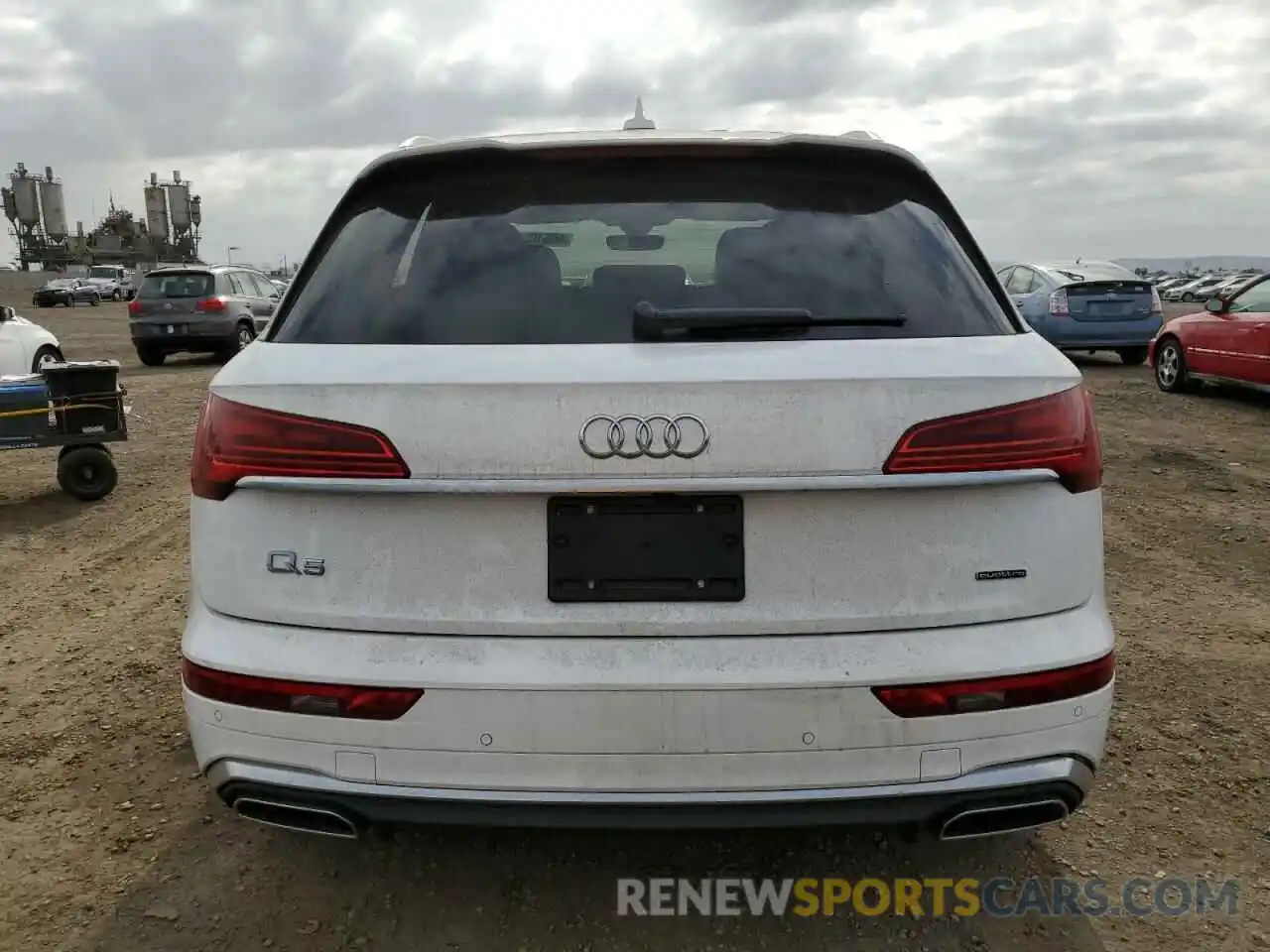 6 Photograph of a damaged car WA1EAAFY0N2086311 AUDI Q5 2022