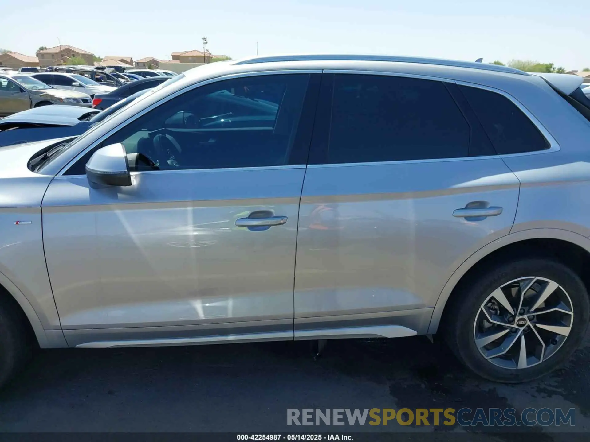 14 Photograph of a damaged car WA1EAAFY0N2105214 AUDI Q5 2022