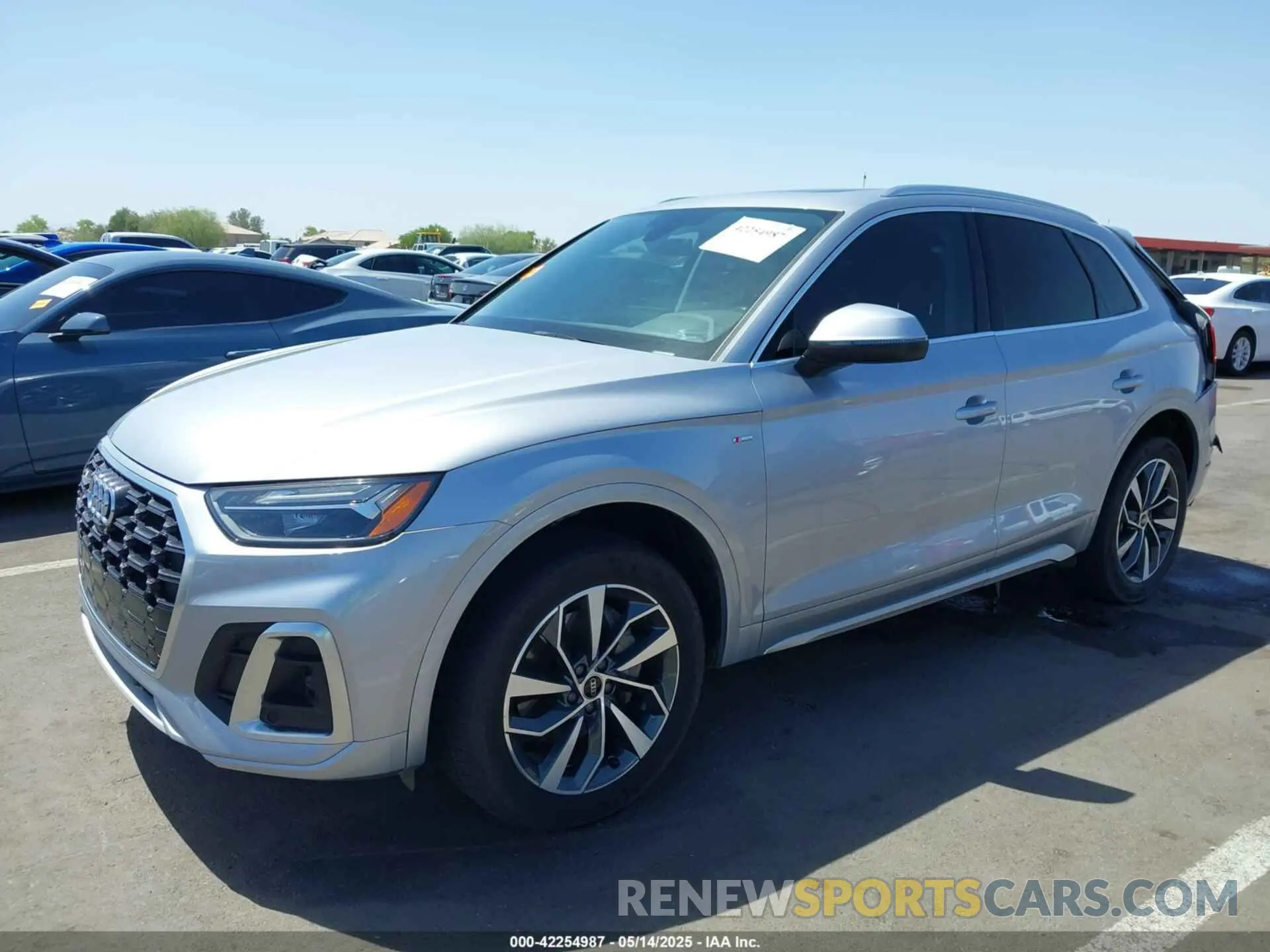 2 Photograph of a damaged car WA1EAAFY0N2105214 AUDI Q5 2022