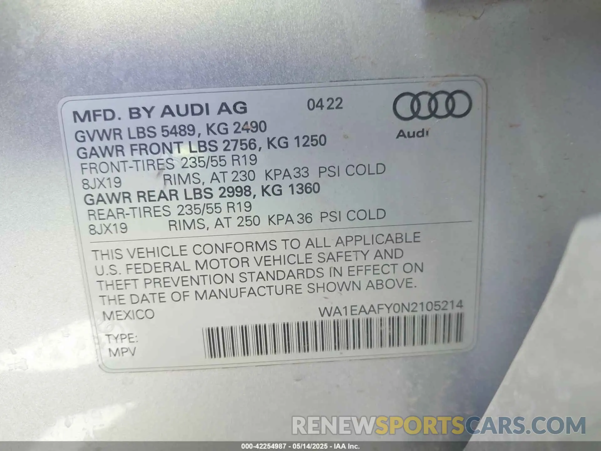 9 Photograph of a damaged car WA1EAAFY0N2105214 AUDI Q5 2022