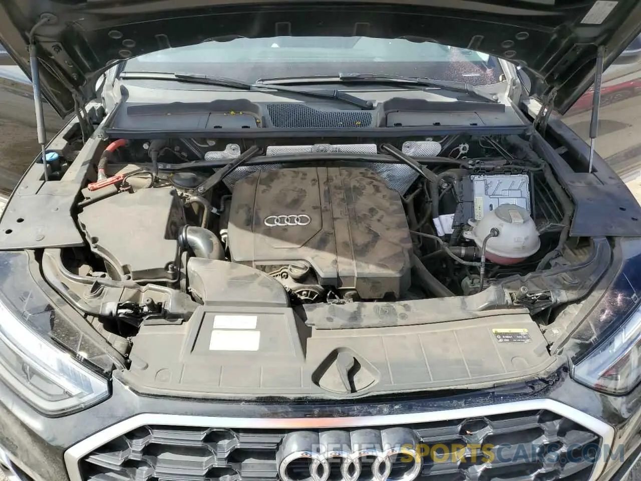 11 Photograph of a damaged car WA1EAAFY0N2105942 AUDI Q5 2022