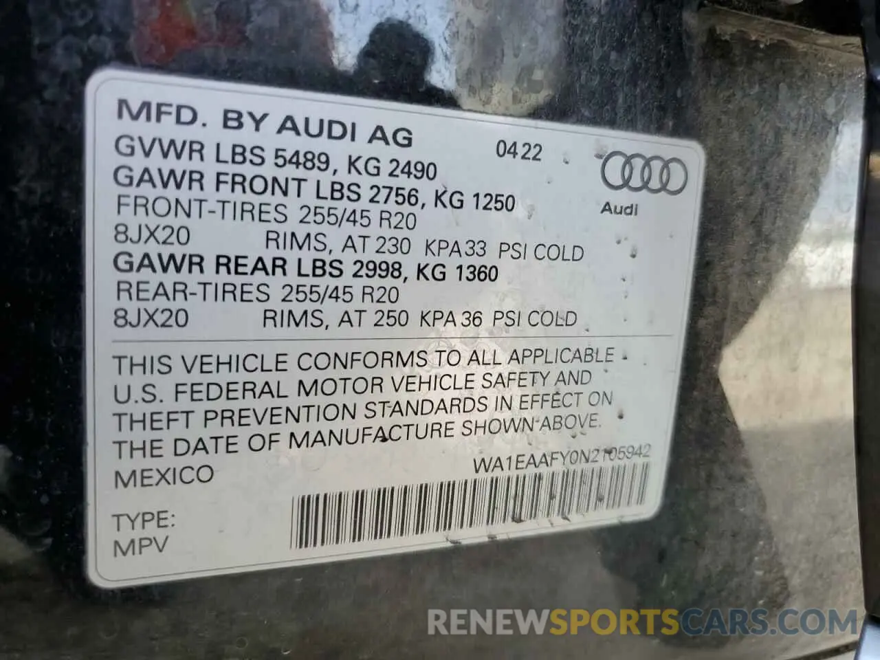 12 Photograph of a damaged car WA1EAAFY0N2105942 AUDI Q5 2022