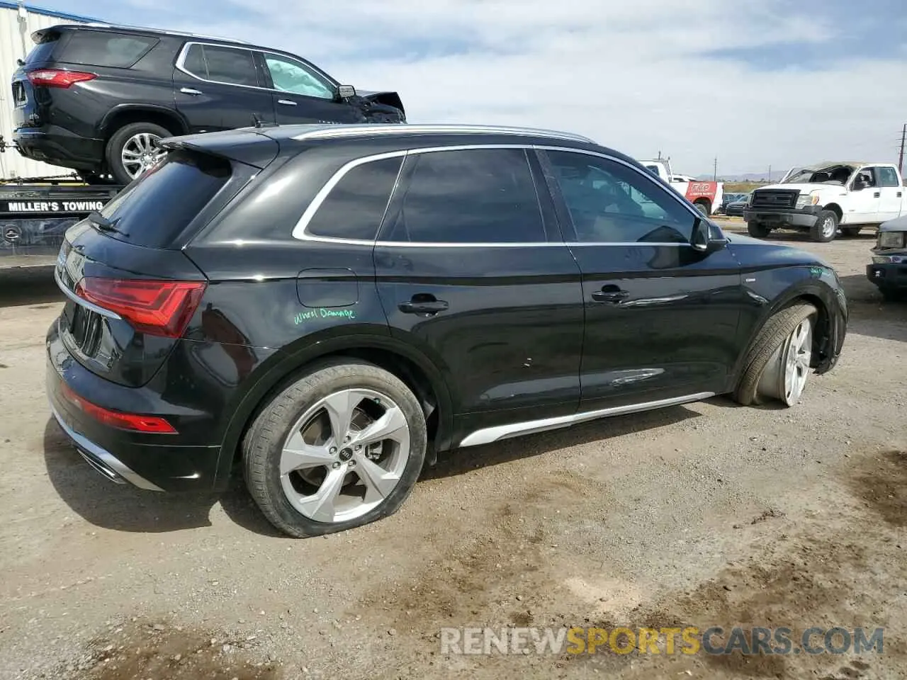 3 Photograph of a damaged car WA1EAAFY0N2105942 AUDI Q5 2022