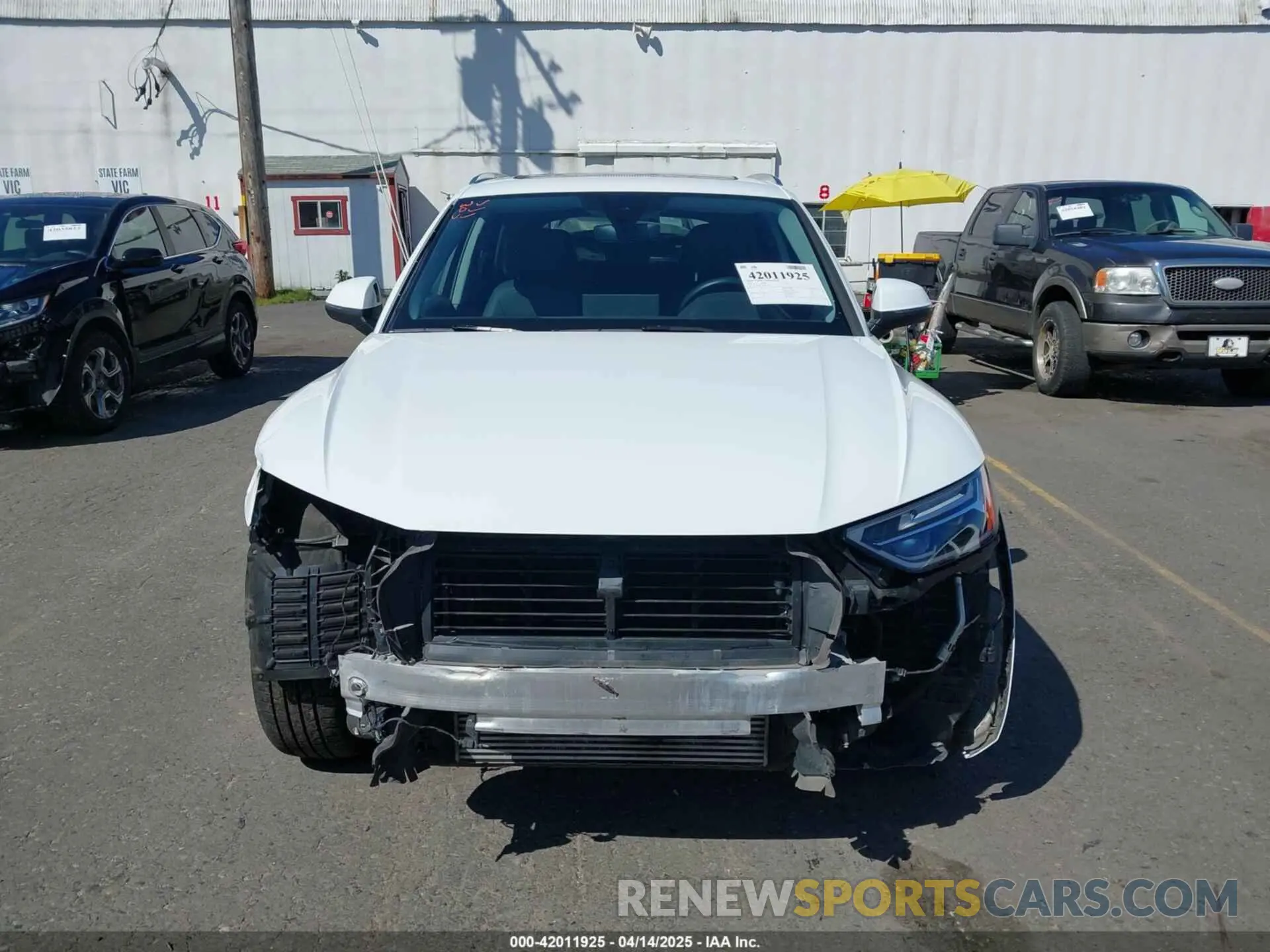 13 Photograph of a damaged car WA1EAAFY0N2112616 AUDI Q5 2022